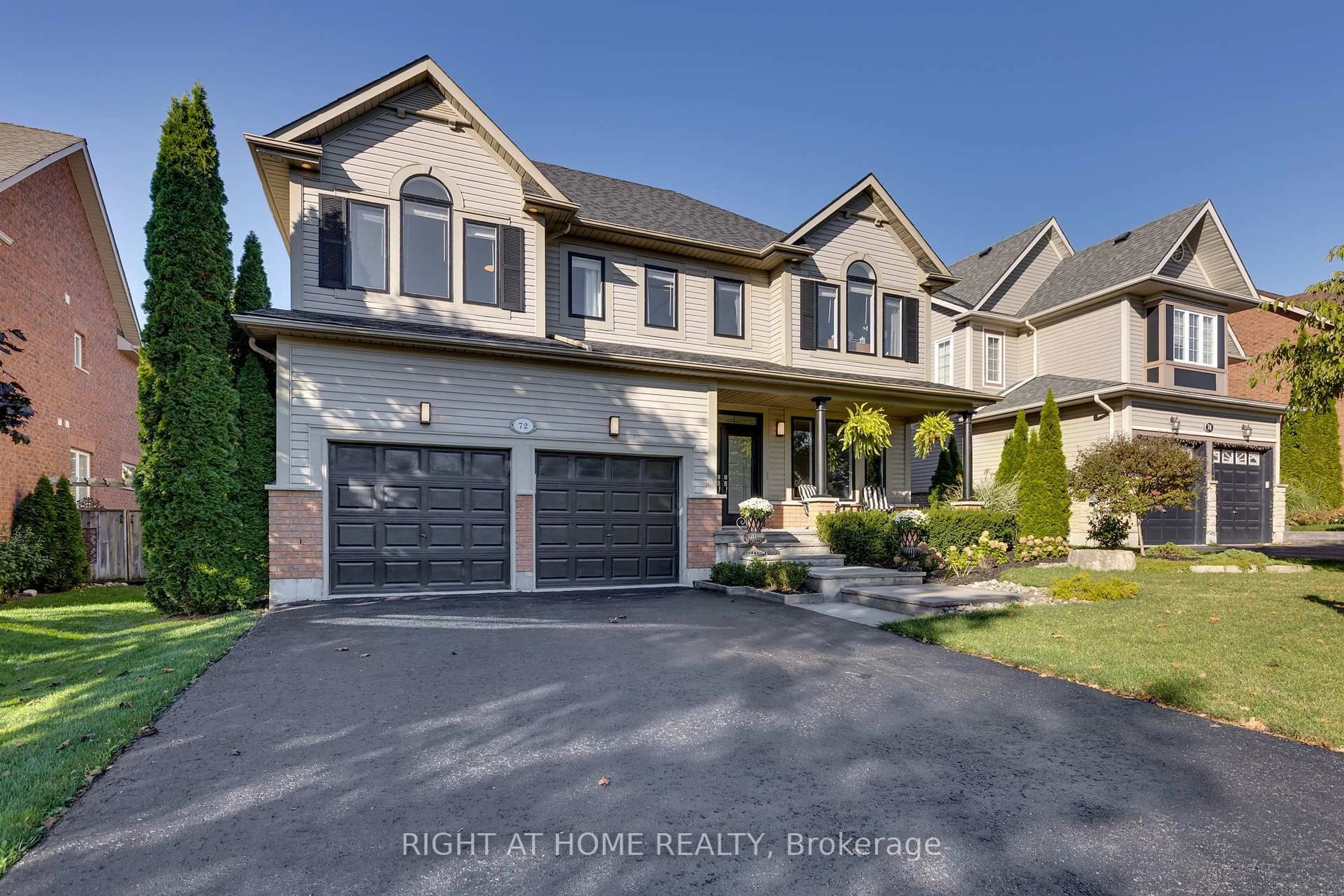 Home with brick exterior material, street for 72 BIRKHALL Pl, Barrie Ontario L4N 0K1