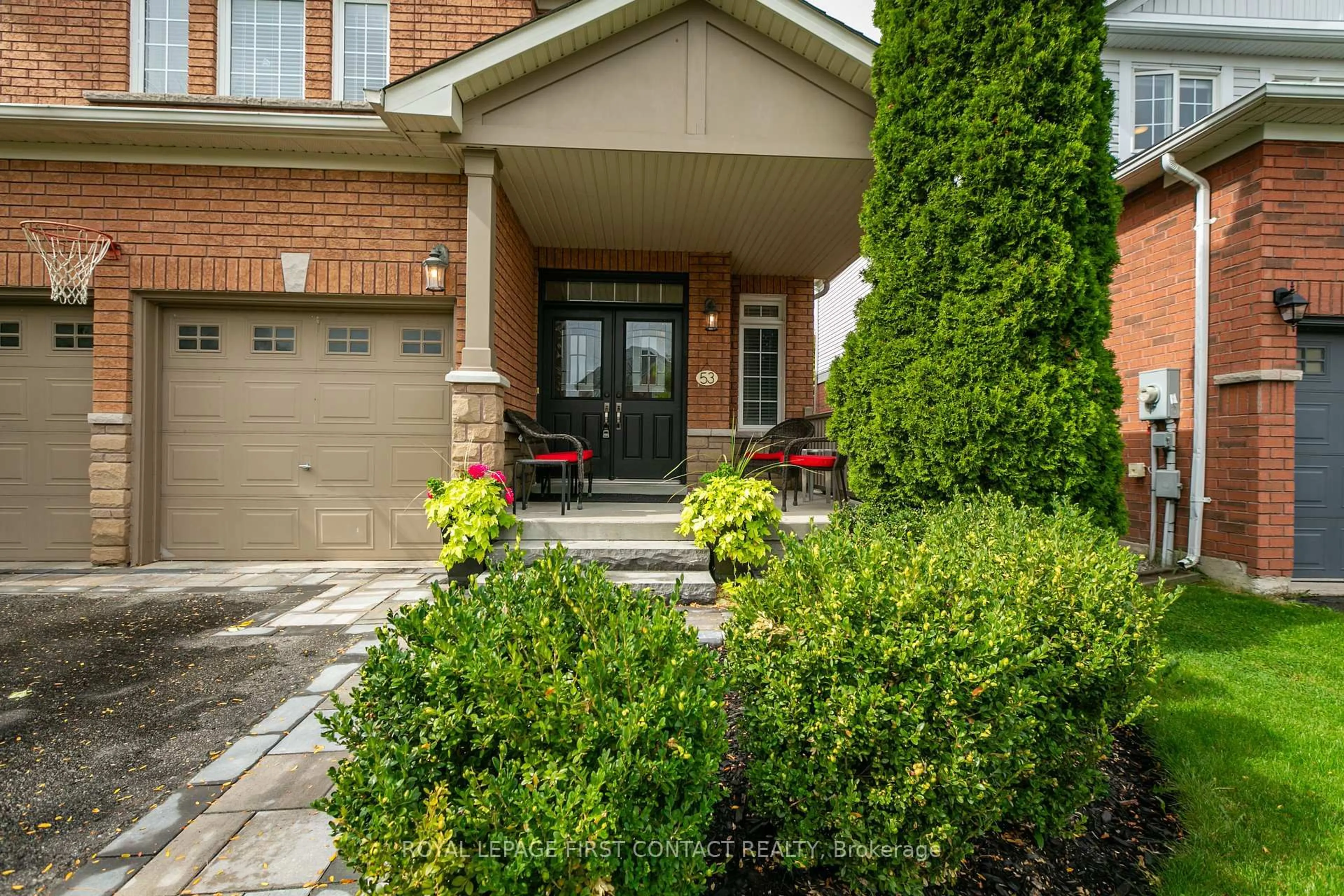 Unknown for 53 Tudor Cres, Barrie Ontario L4M 0A8