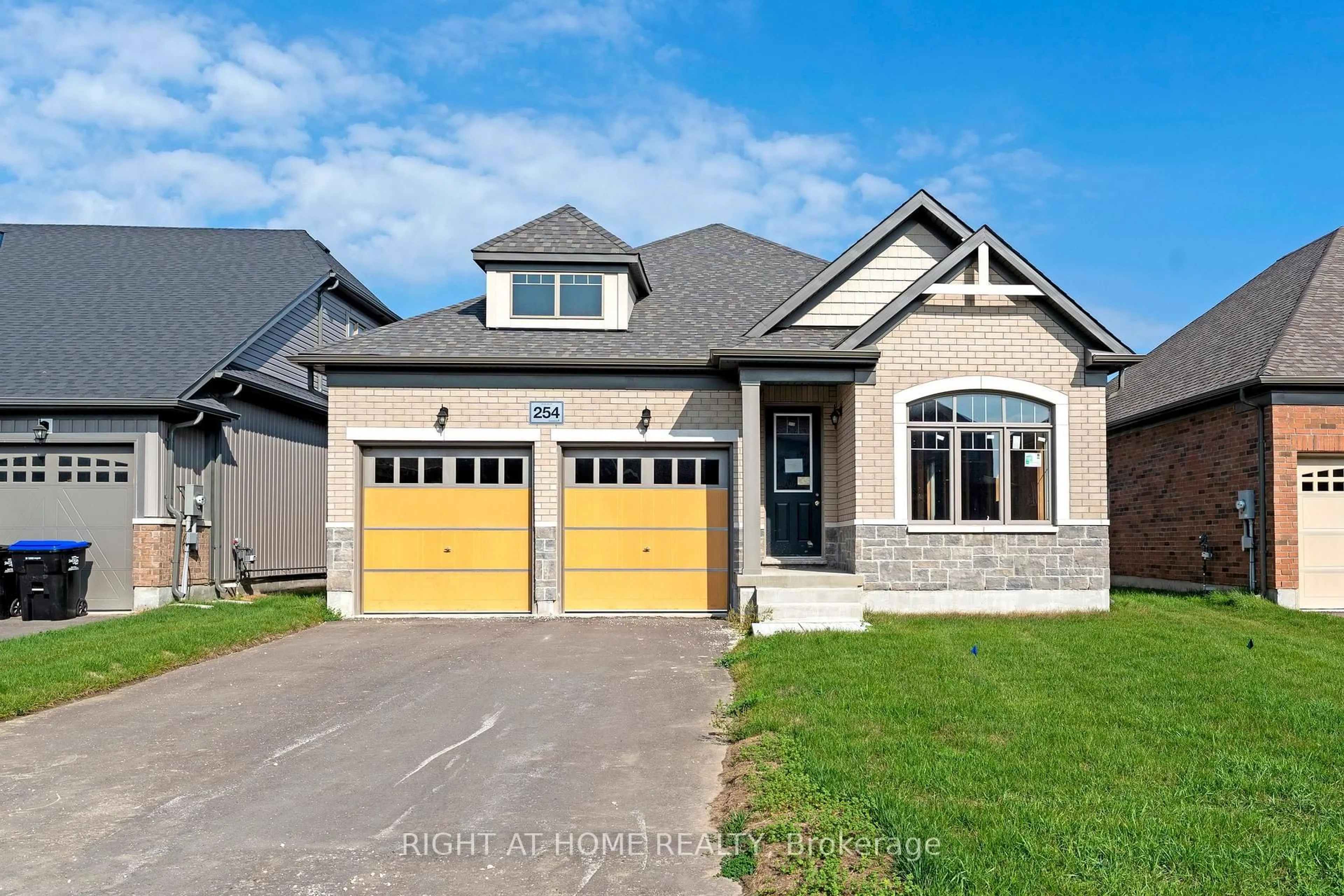 Home with brick exterior material, street for 254 Duncan St, Clearview Ontario L0M 1S0