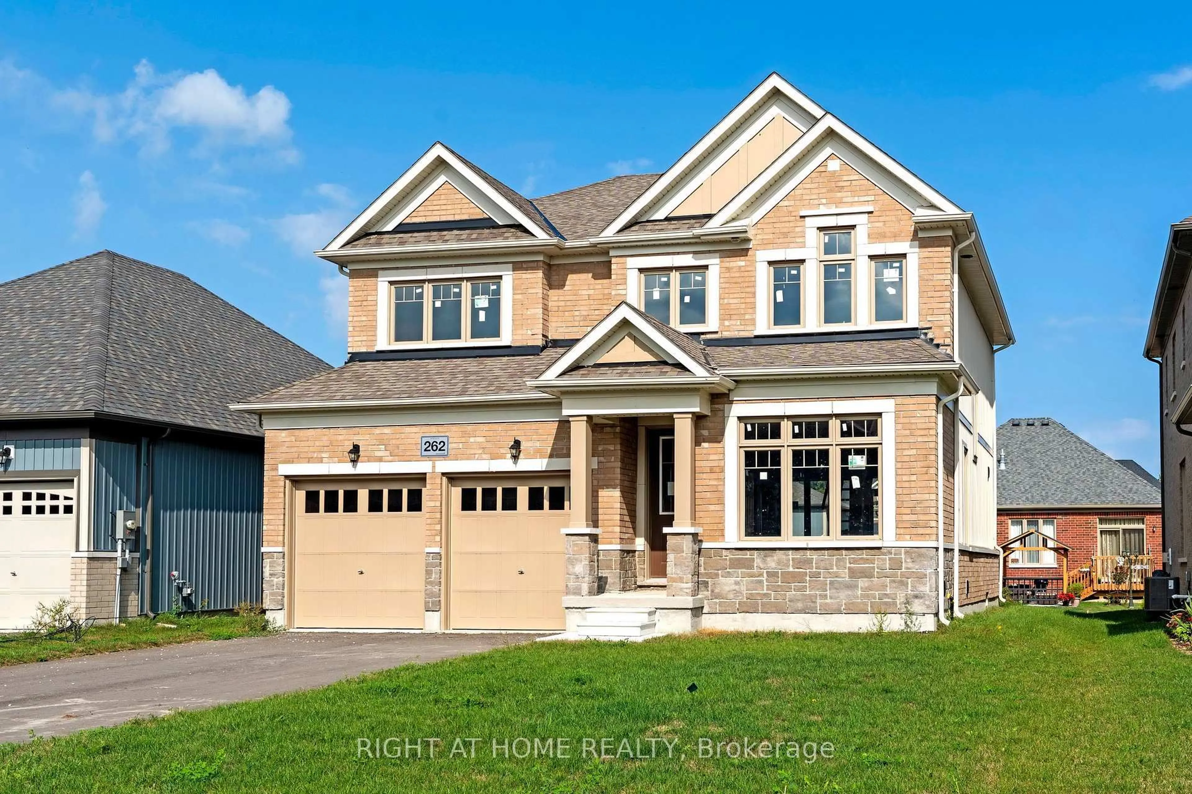 Home with brick exterior material, street for 262 Duncan St, Clearview Ontario L0M 1S0