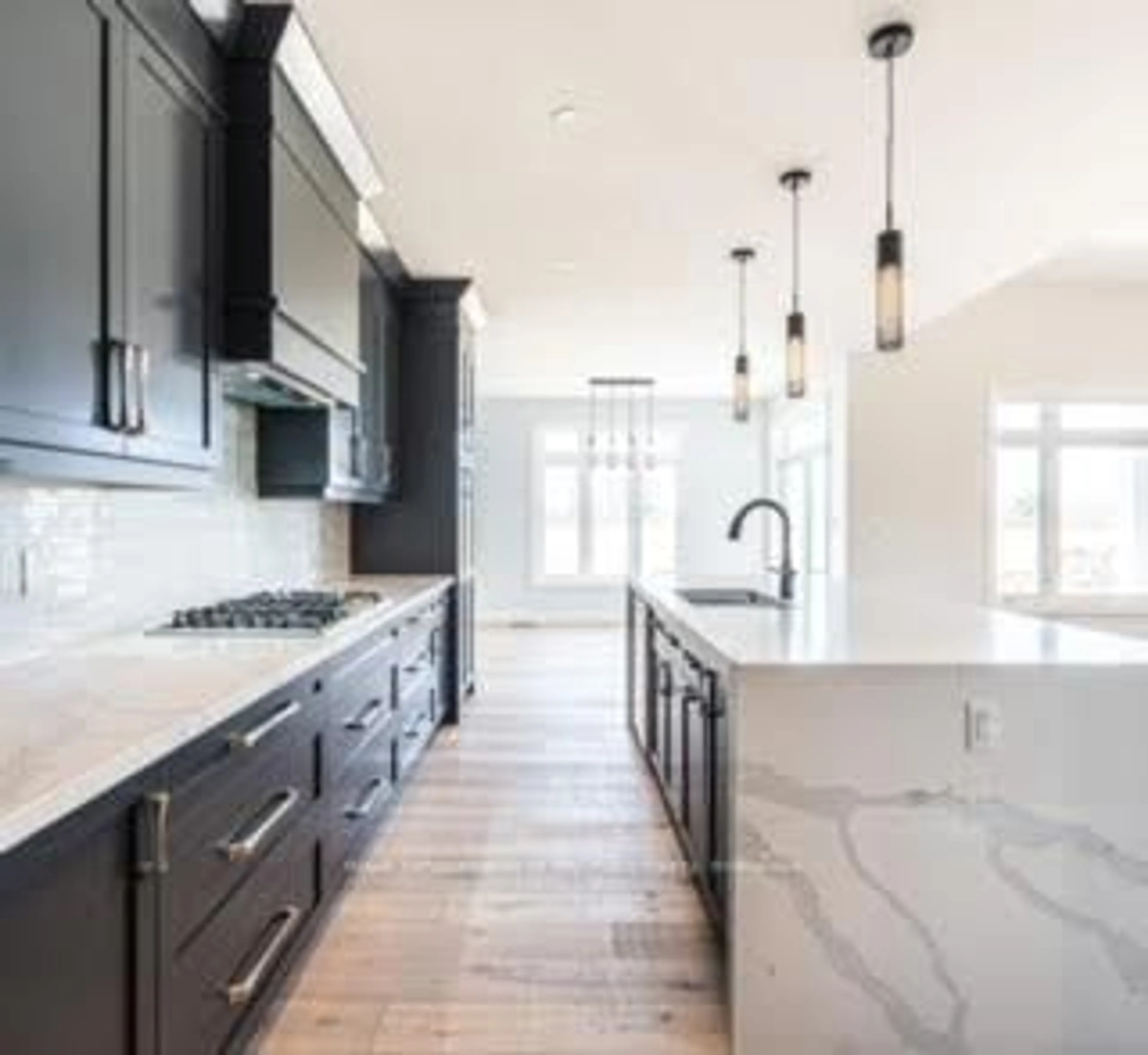 Open concept kitchen, unknown for 21 Henry Ball Crt, Oro-Medonte Ontario L0K 2G1