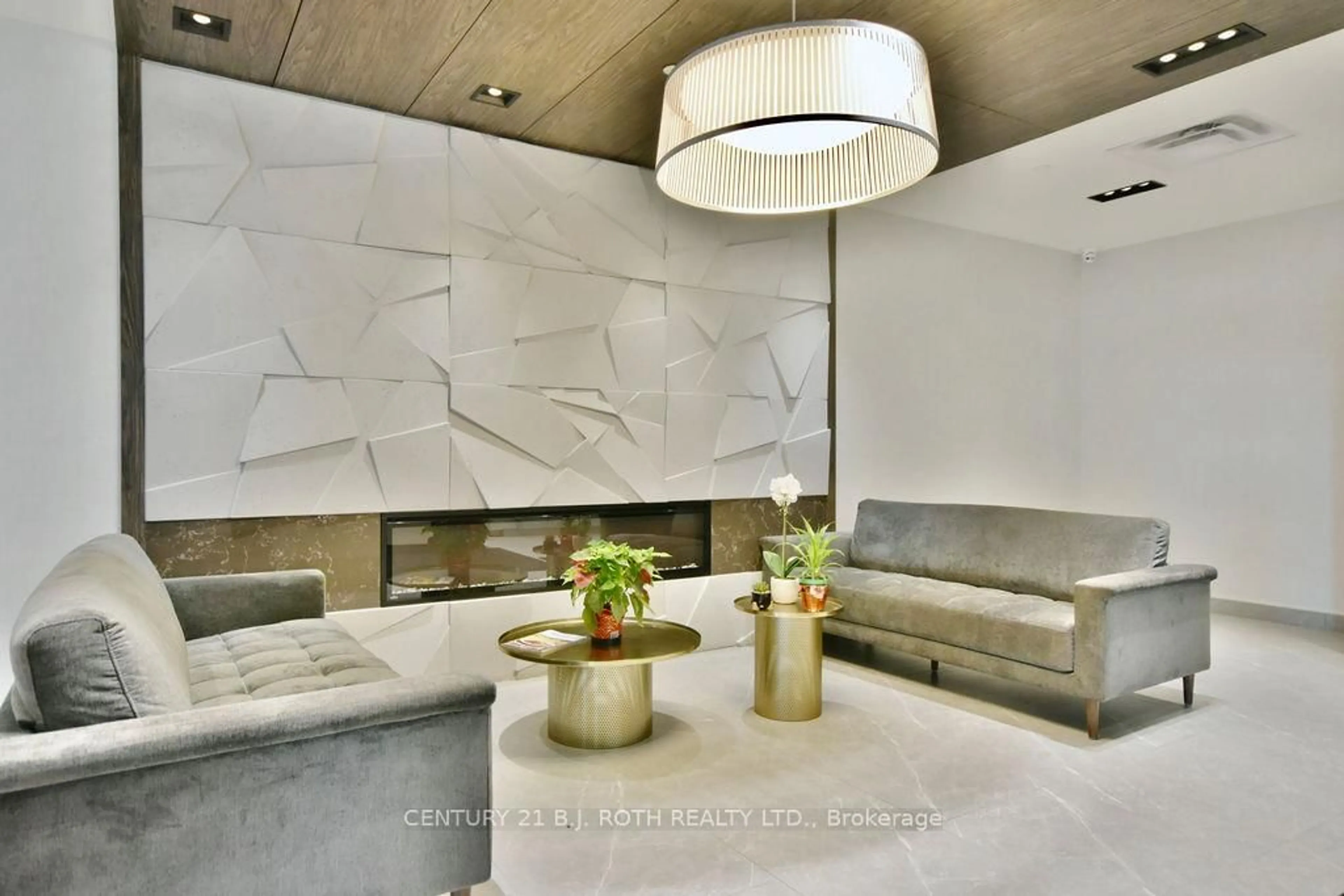 Lobby for 58 Lakeside Terr #818, Barrie Ontario L4M 0L5