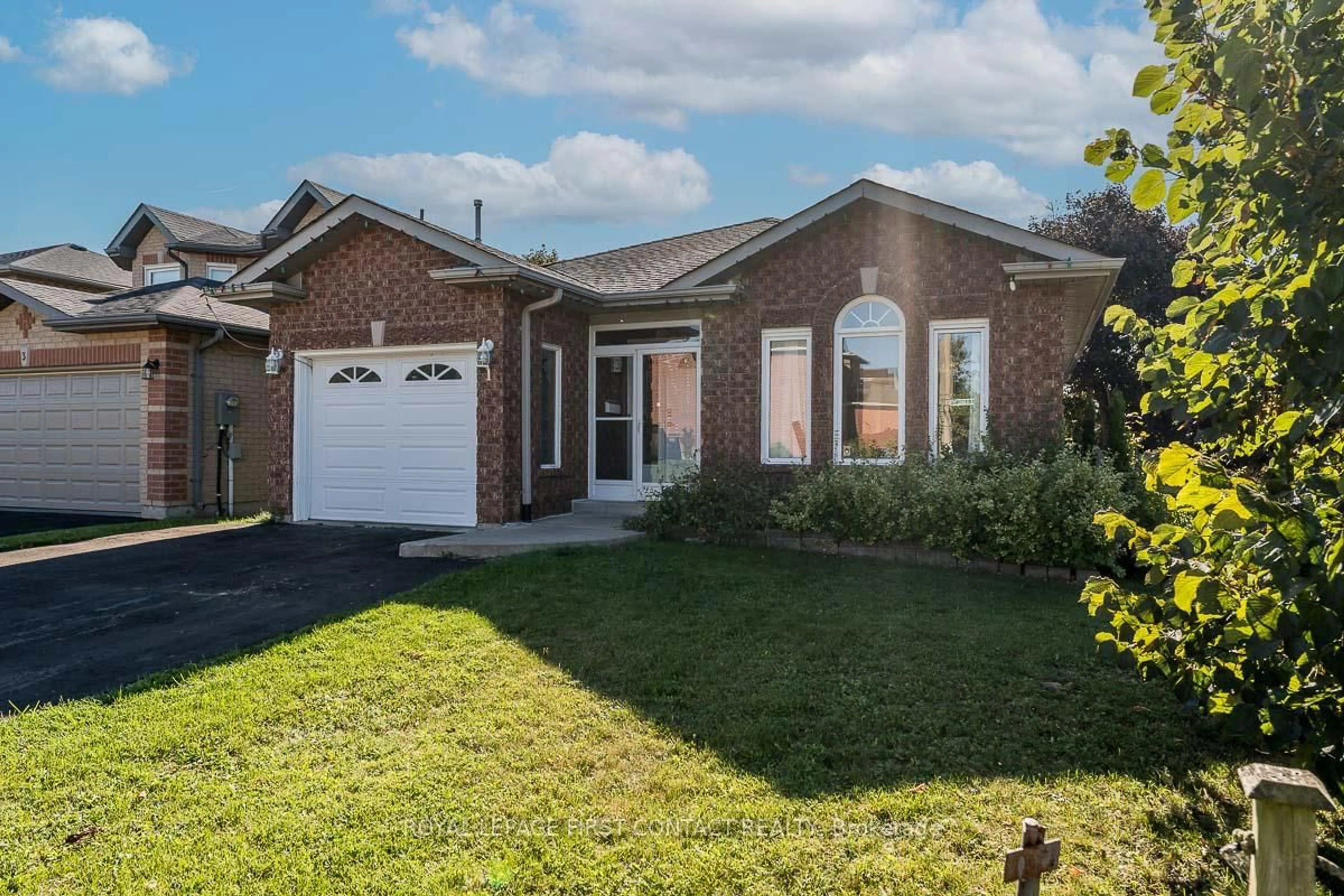 Home with brick exterior material, street for 1 Lang Dr, Barrie Ontario L4N 7X9