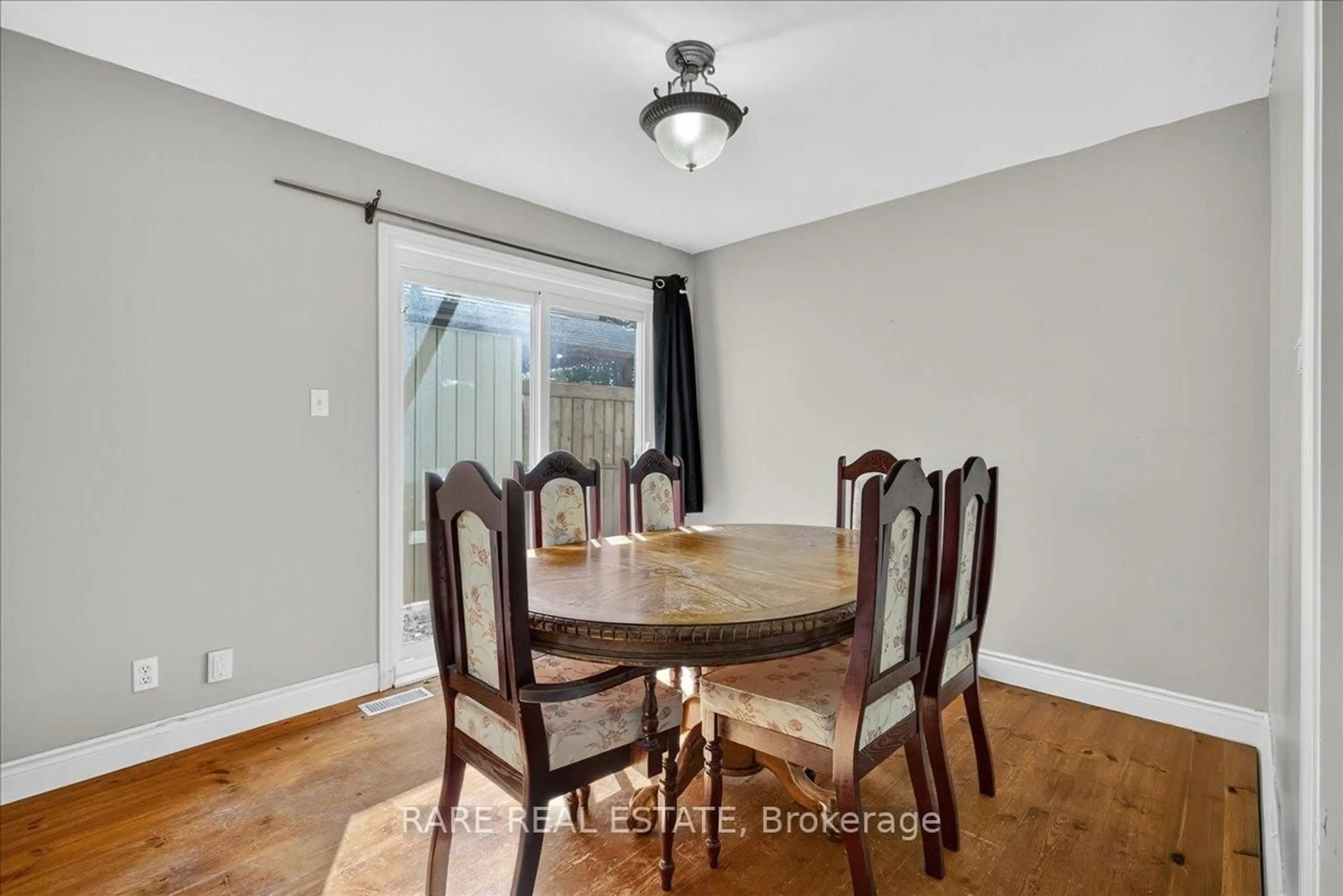 Dining room, unknown for 56 SMALLMAN Dr, Wasaga Beach Ontario L9Z 1L1