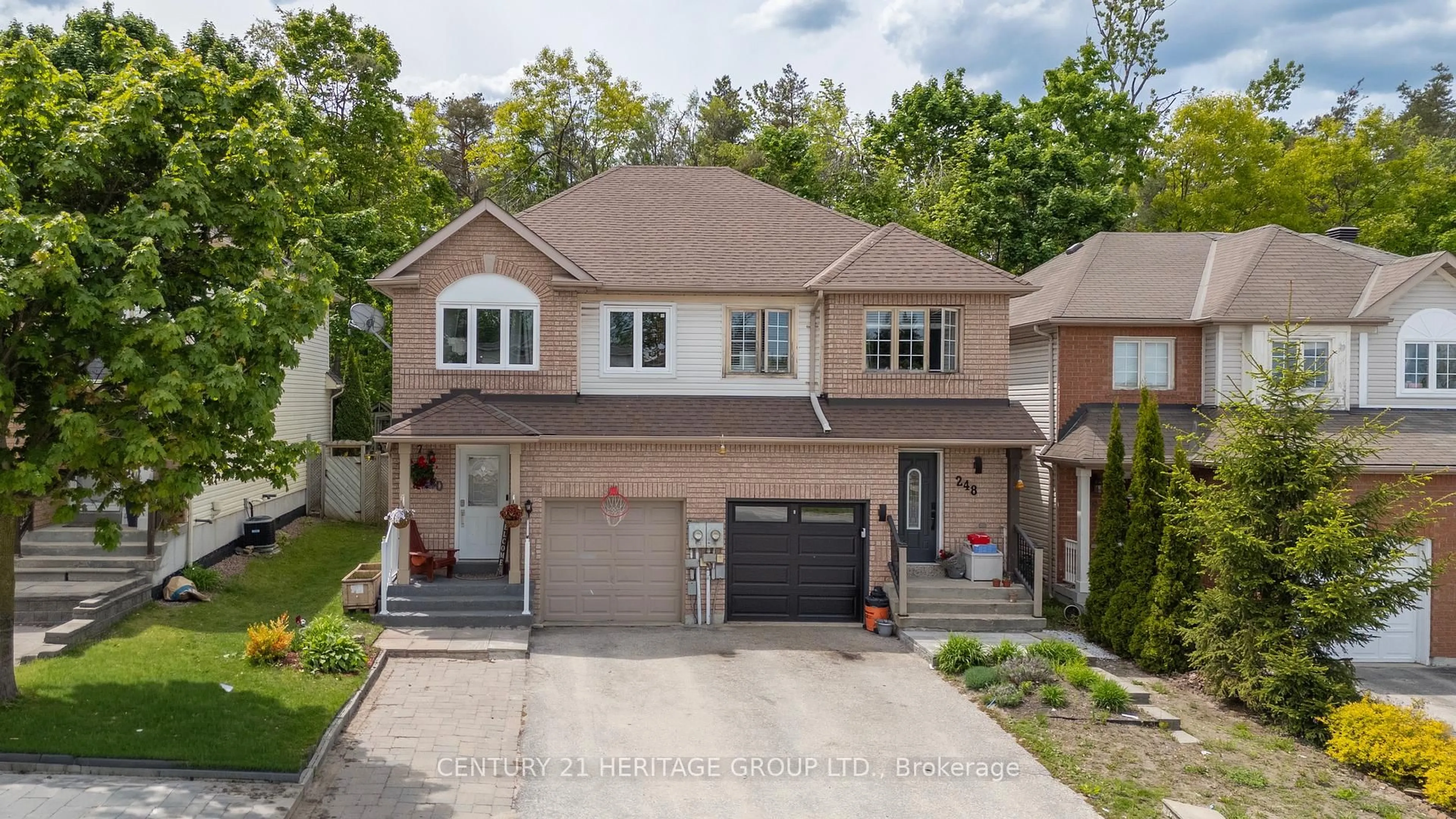 Home with brick exterior material, street for 250 Ferndale Dr, Barrie Ontario L4N 8J9