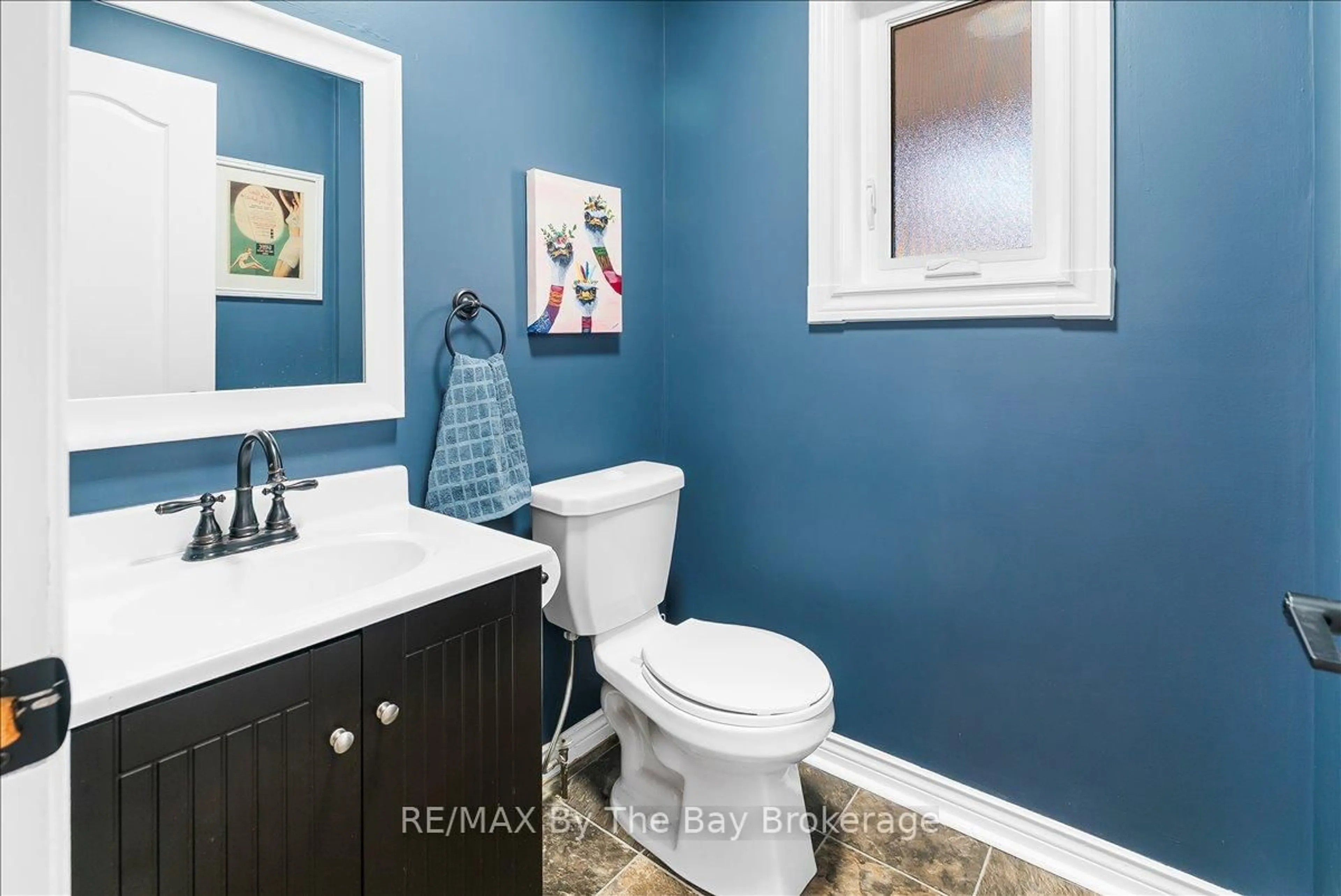Contemporary bathroom, ceramic/tile floor for 92 Brucker Rd, Barrie Ontario L4N 8H9