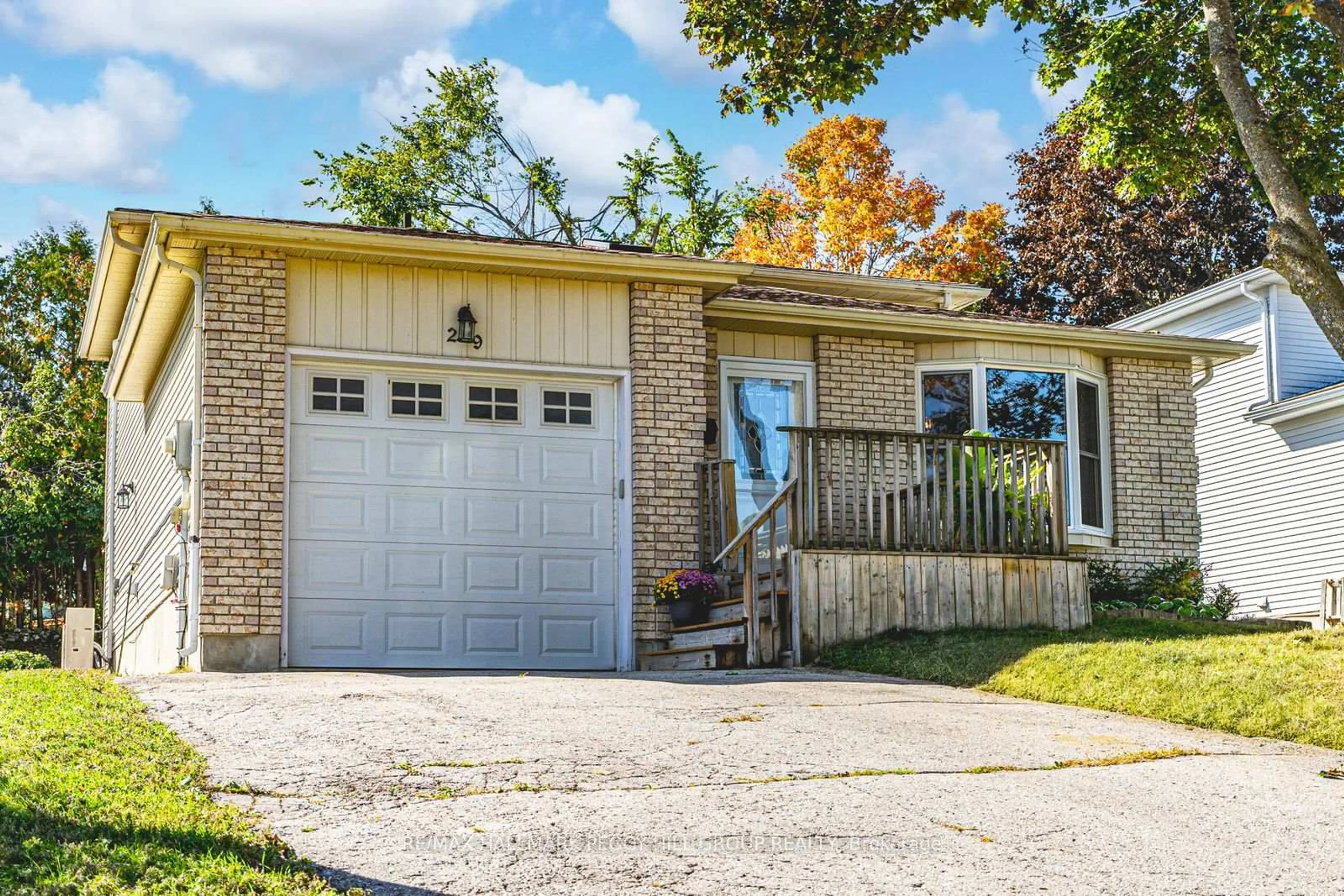 Home with brick exterior material, street for 29 First St, Orillia Ontario L3V 4A8