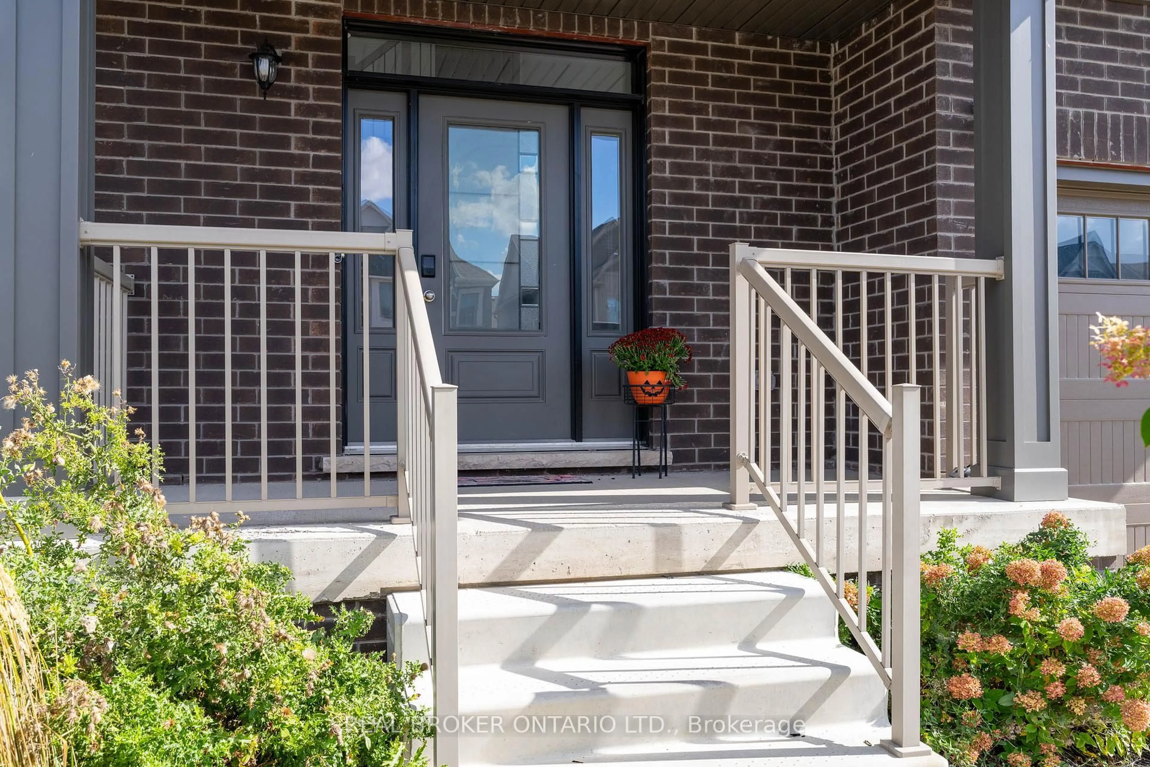 Unknown for 23 Kerr St, Collingwood Ontario L9Y 4B6