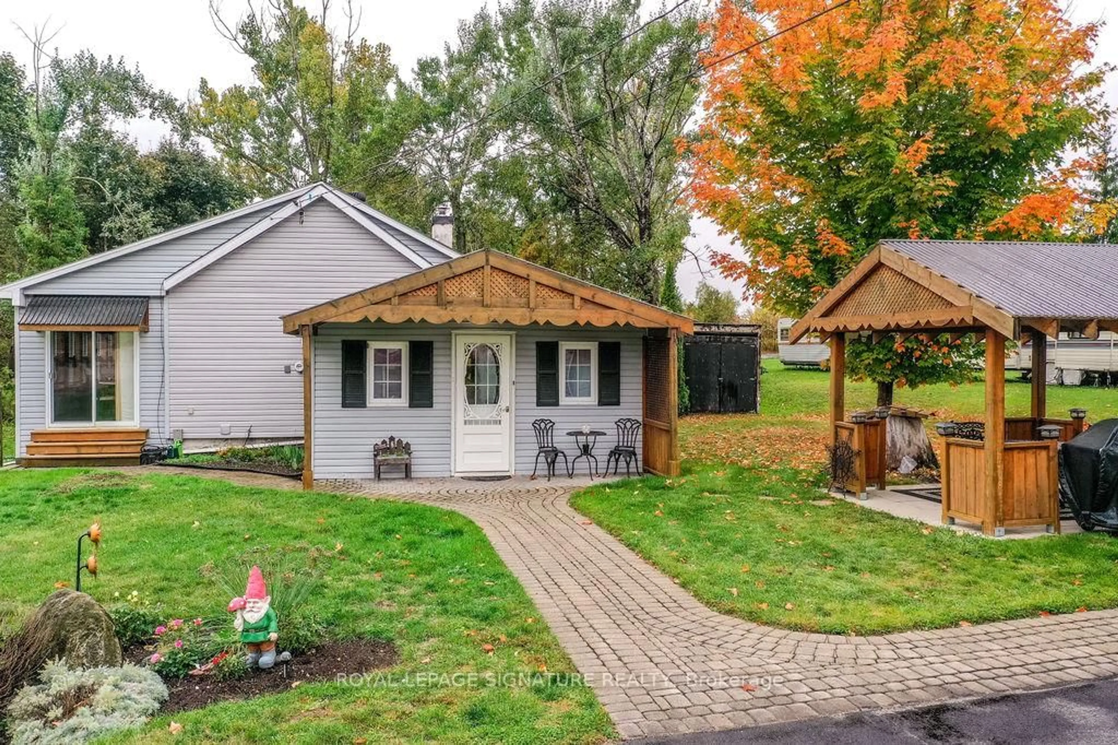 Patio, street for 4306 Wainman Line, Severn Ontario L3V 7C4