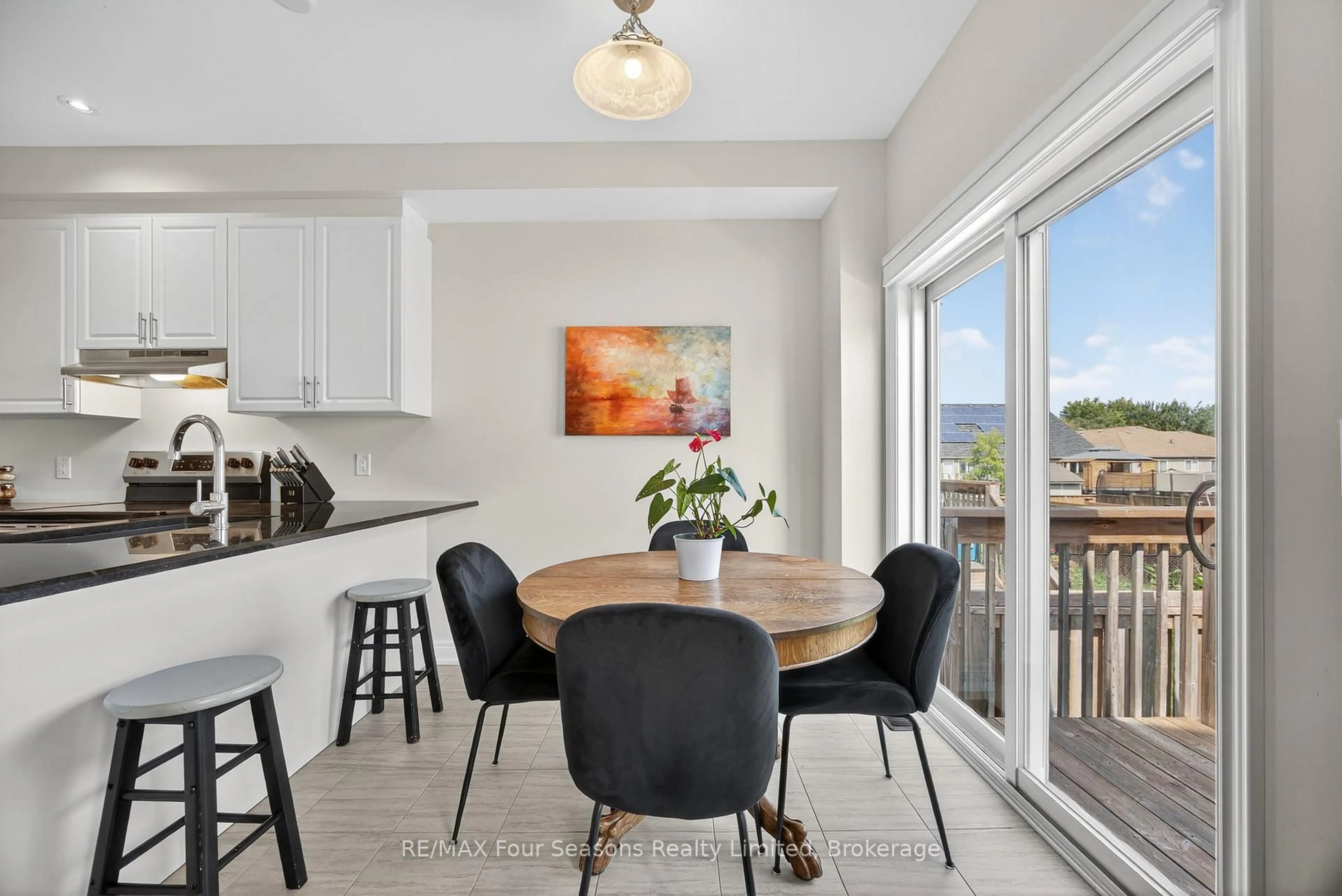 Open concept kitchen, unknown for 250 Atkinson St, Clearview Ontario L0M 1S0