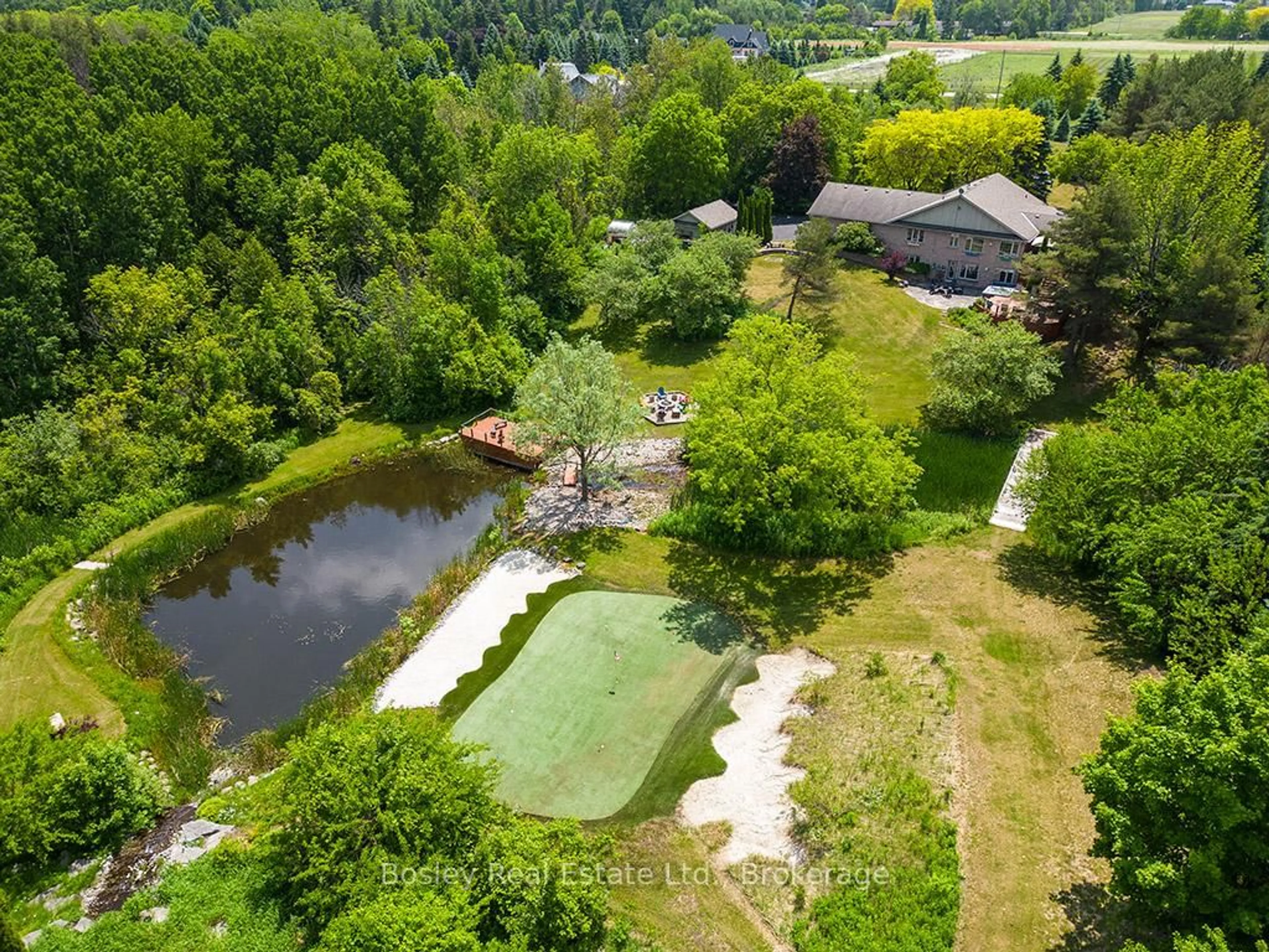 A pic from outside/outdoor area/front of a property/back of a property/a pic from drone, water/lake/river/ocean view for 7496 Nottawasaga  36/37 Sdrd, Clearview Ontario L9Y 3Z1