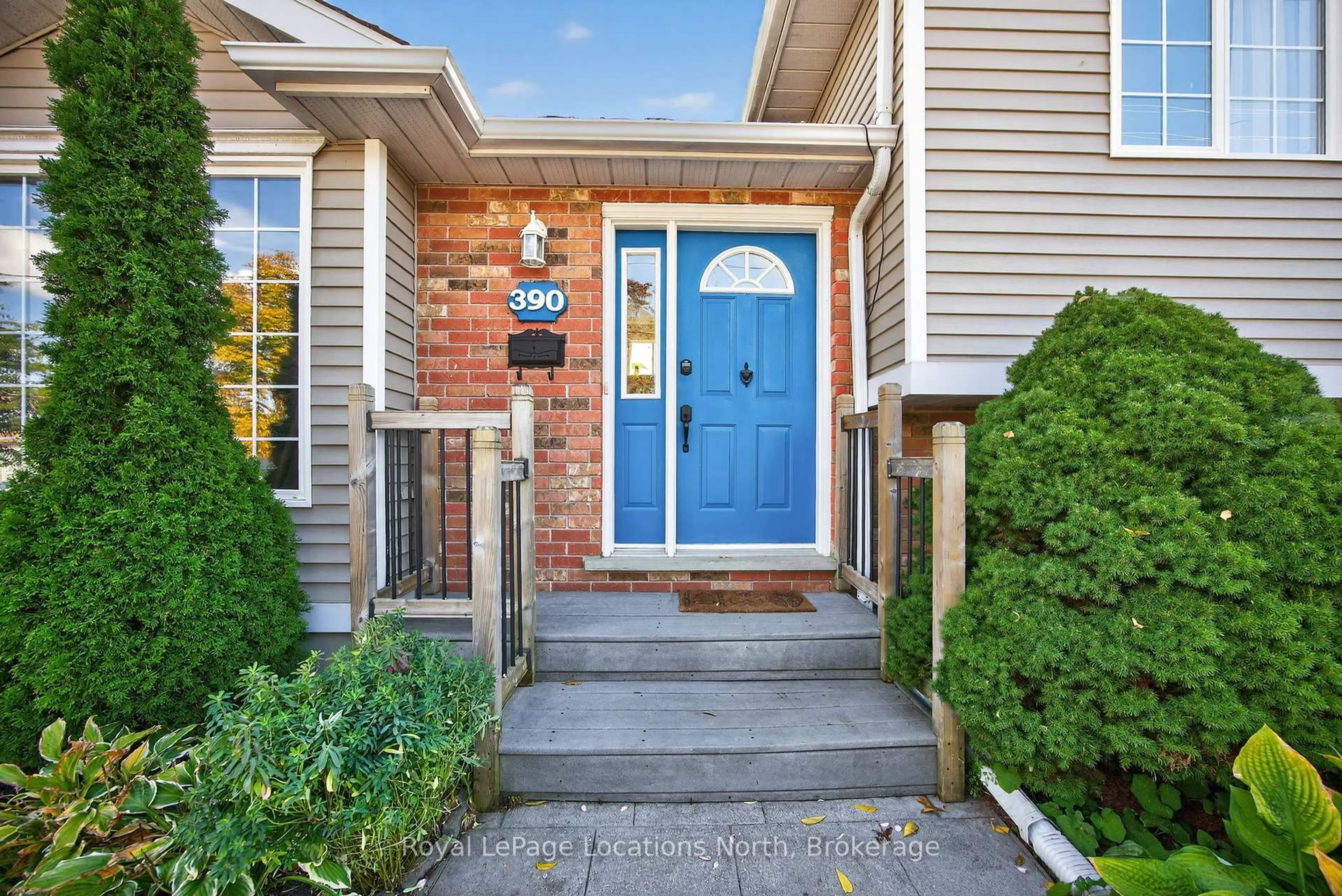 Unknown for 390 Sixth St, Collingwood Ontario L9Y 1Z7