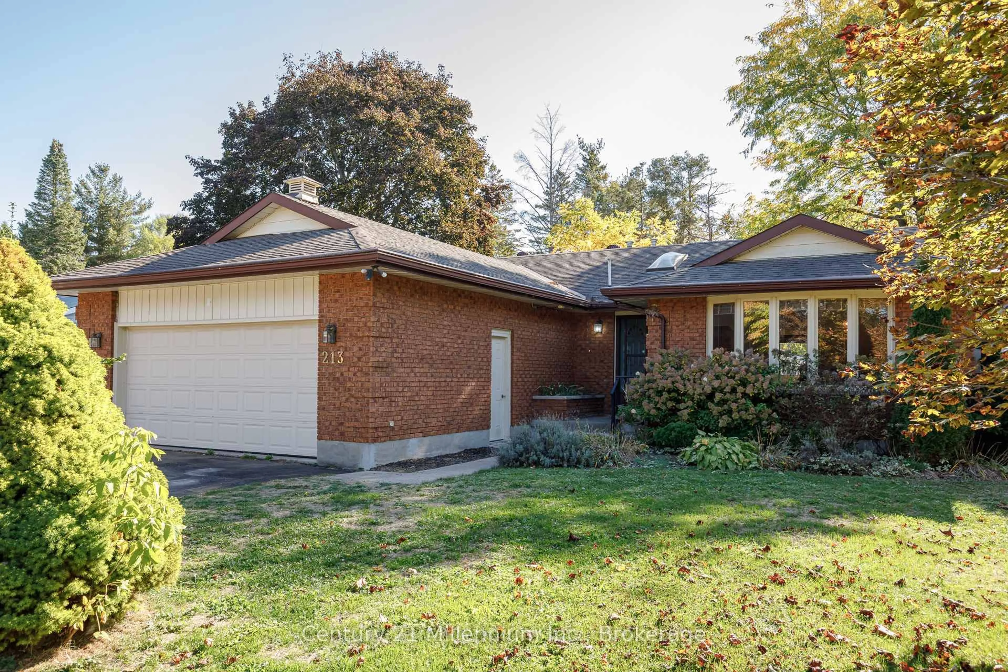 Home with brick exterior material, street for 213 Jane St, Clearview Ontario L0M 1S0