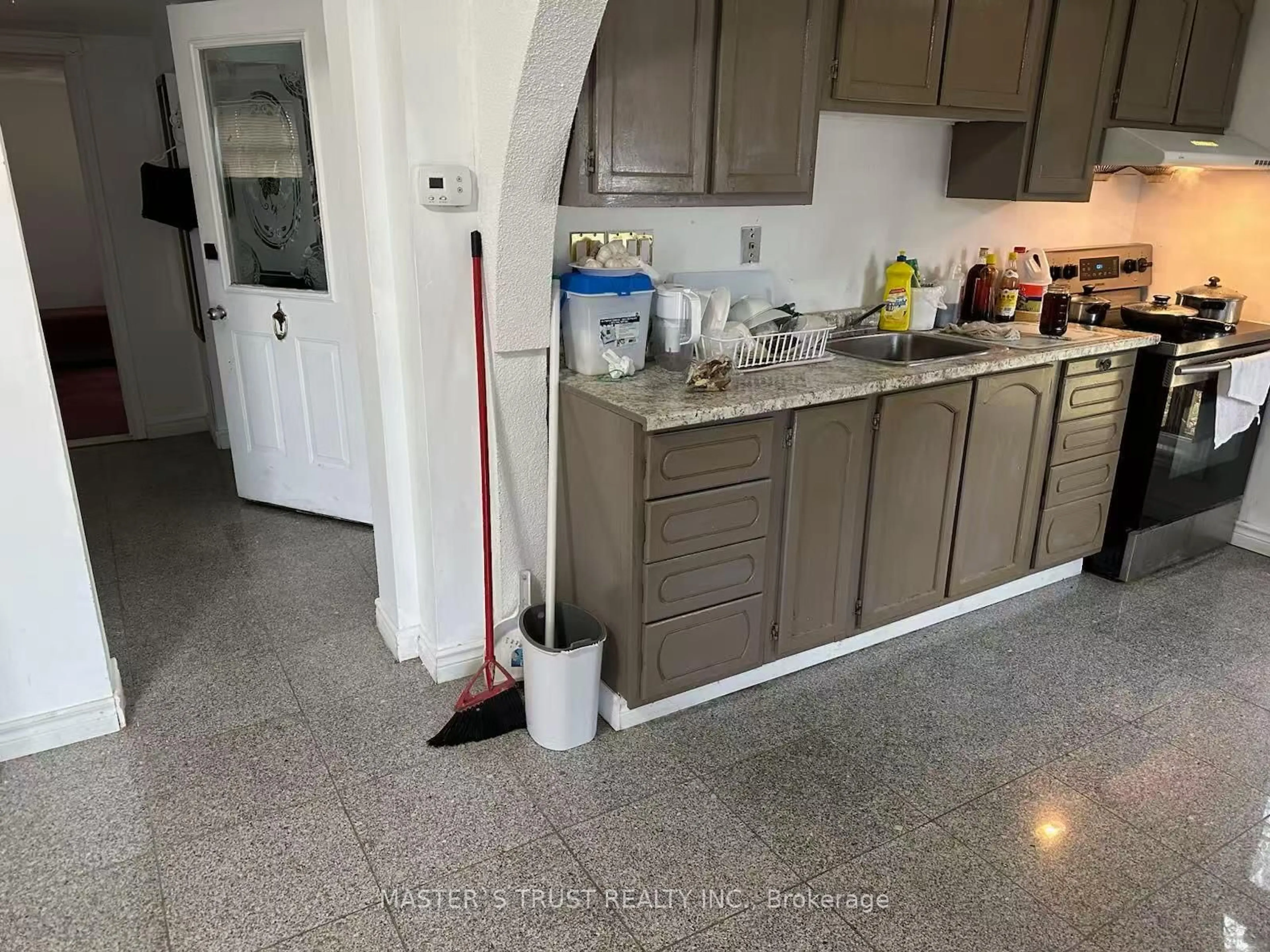 Standard kitchen, unknown for 5330 HIGHWAY 12, Ramara Ontario L3V 6H7