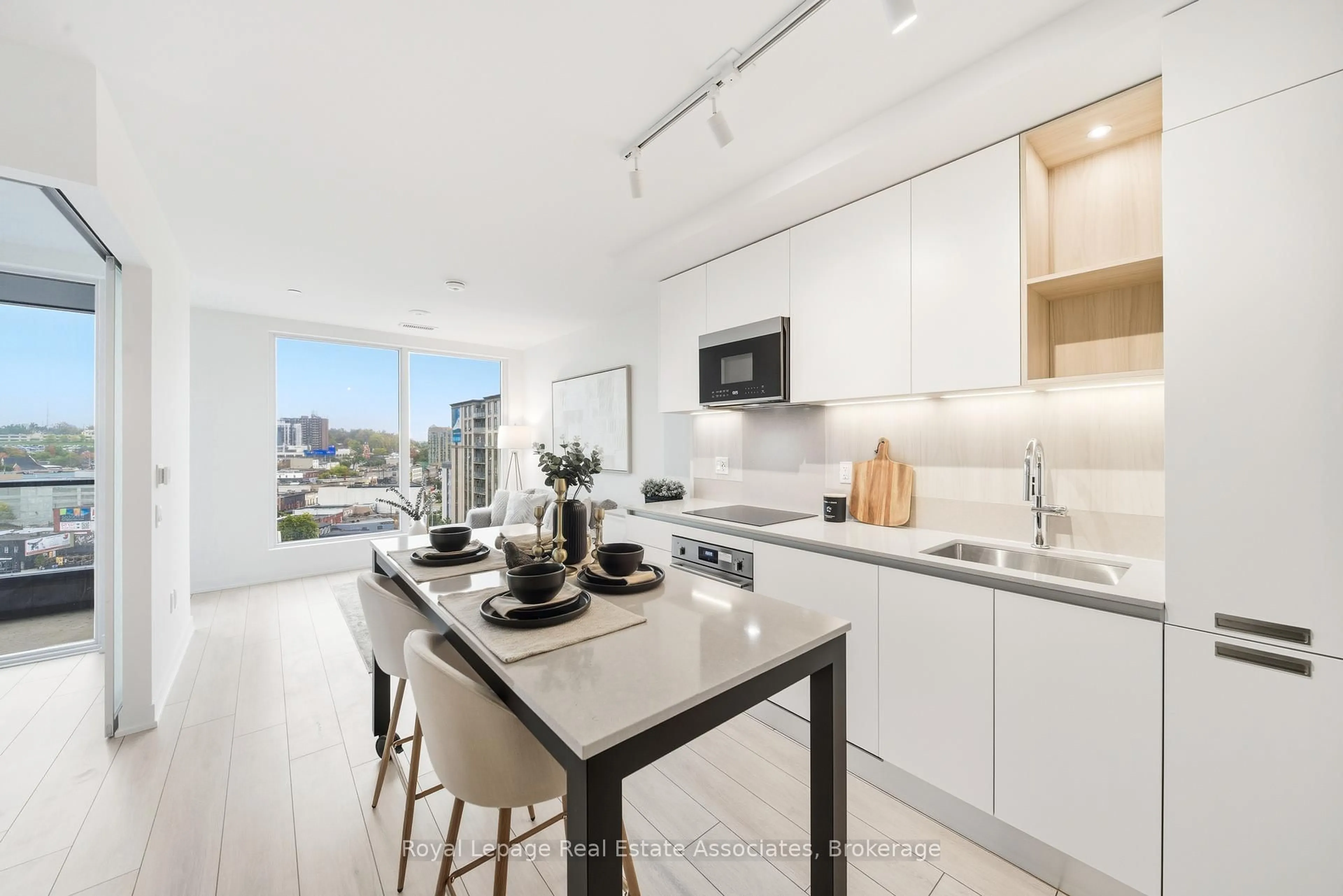 Open concept kitchen, unknown for 39 Mary St St #1005, Barrie Ontario L4N 1S9