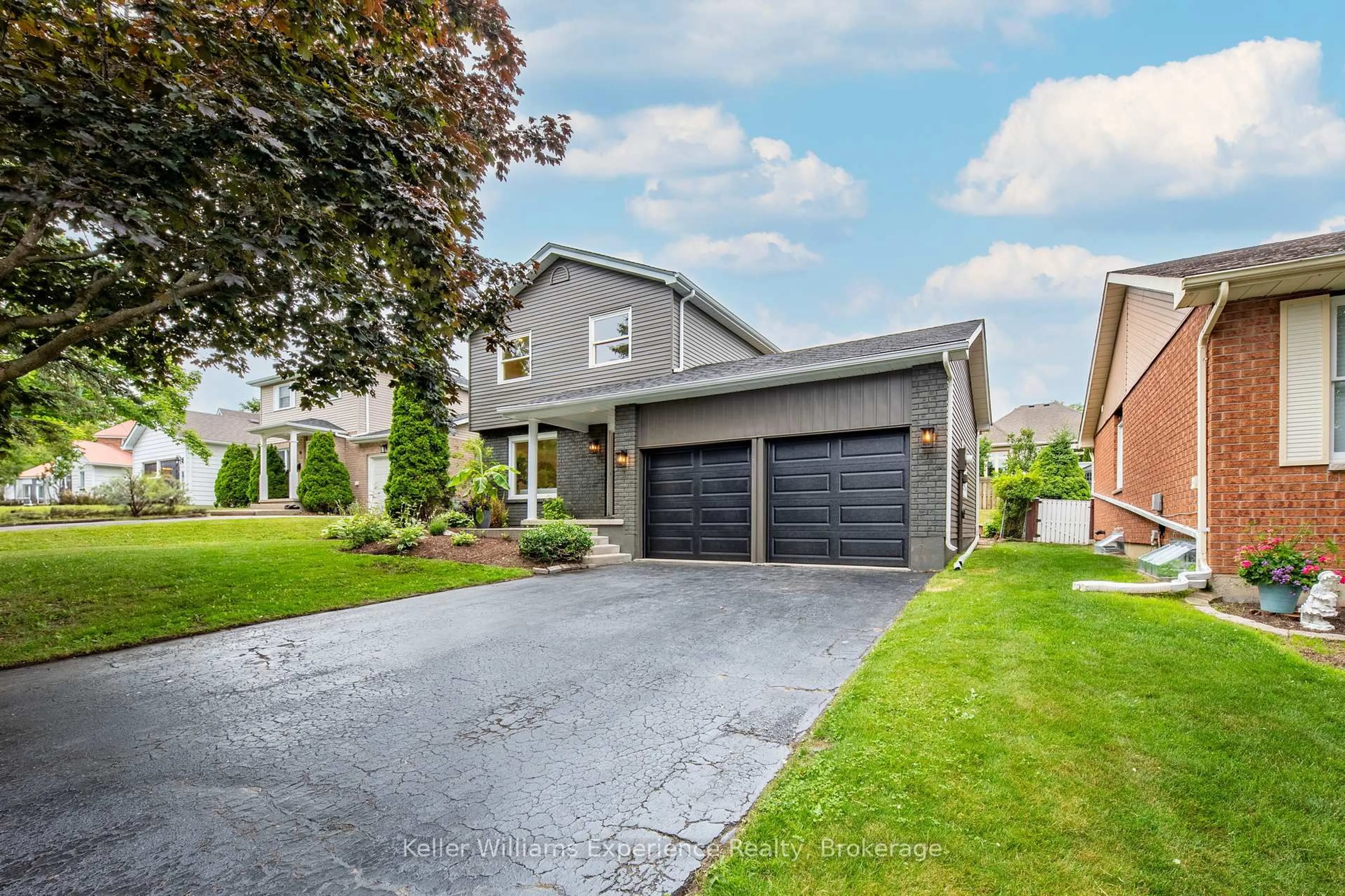 Home with brick exterior material, street for 14 Mariposa Dr, Orillia Ontario L3V 7G7