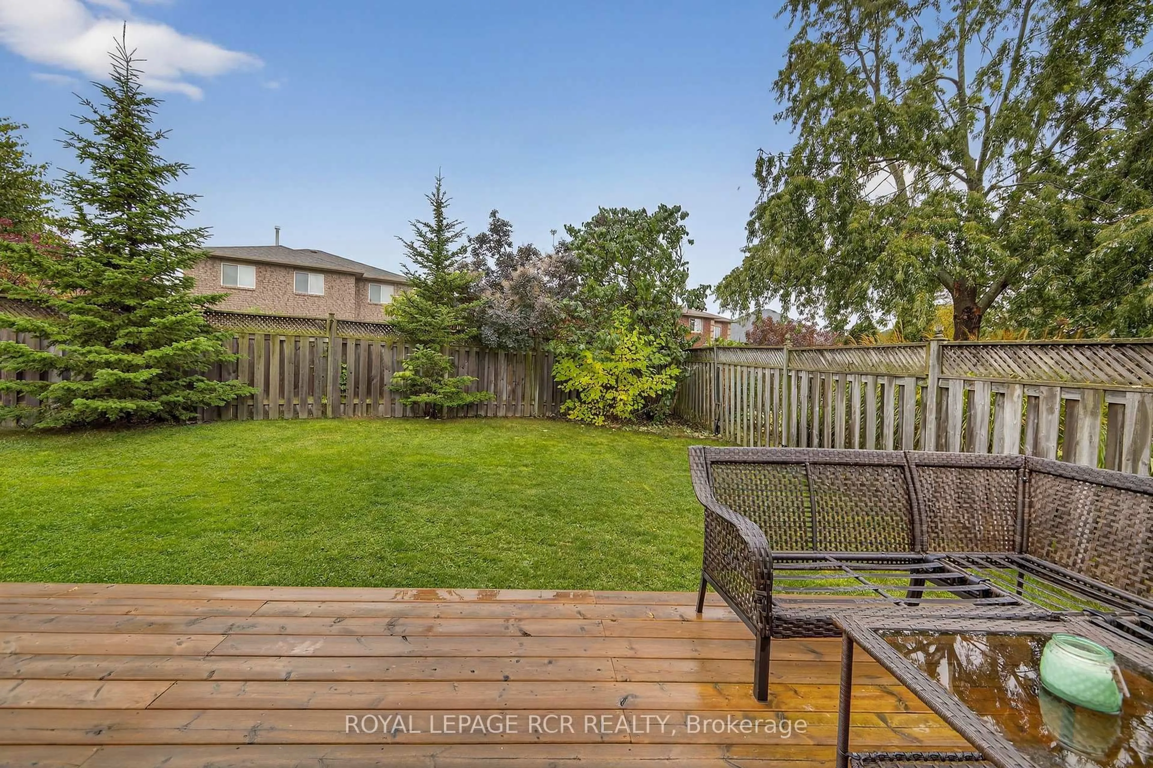Patio, unknown for 15 Nicklaus Dr, Barrie Ontario L4M 6W6