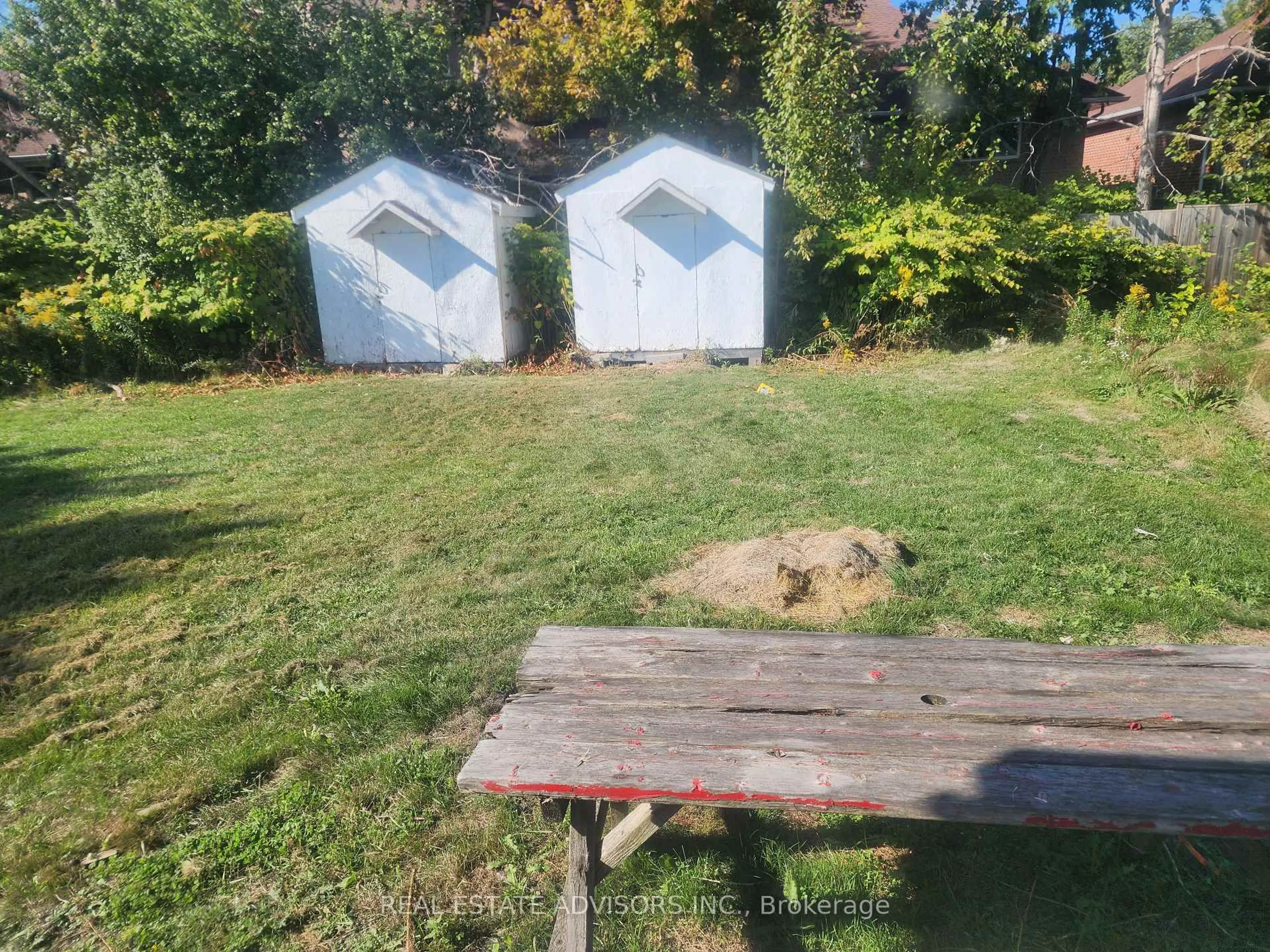 Shed for 328 Little Ave, Barrie Ontario L4N 2Z6