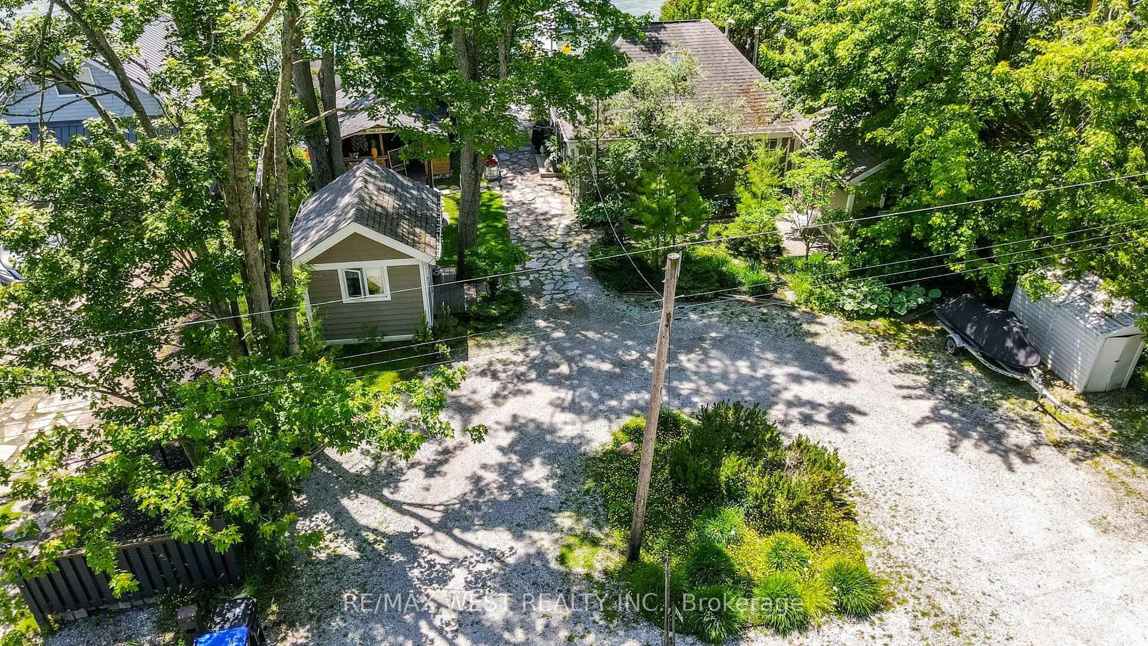 A pic from outside/outdoor area/front of a property/back of a property/a pic from drone, street for 3756 Glenrest Dr, Ramara Ontario L0K 1B0