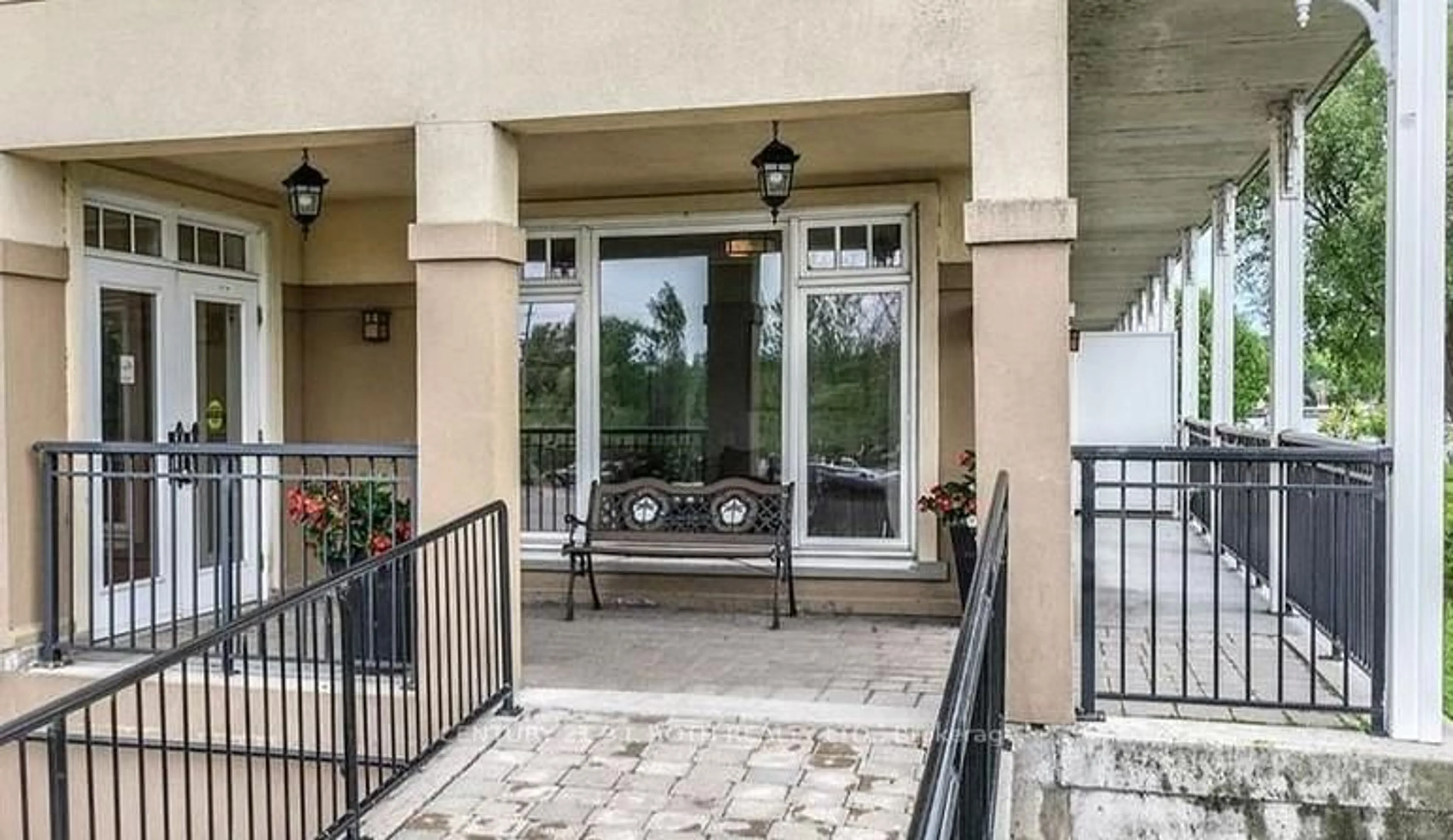 Patio, street for 140 Cedar Island Rd #311, Orillia Ontario L3V 1T1