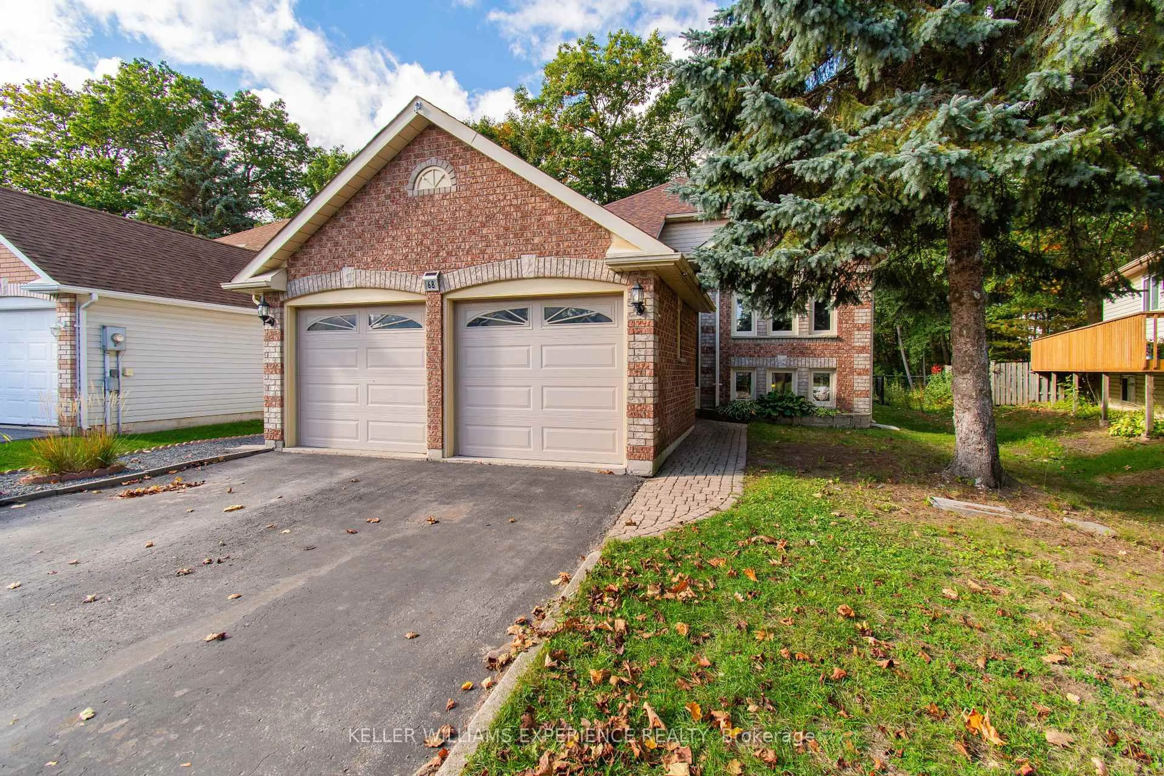 Home with brick exterior material, street for 68 Dyer Dr, Wasaga Beach Ontario L9Z 1E4