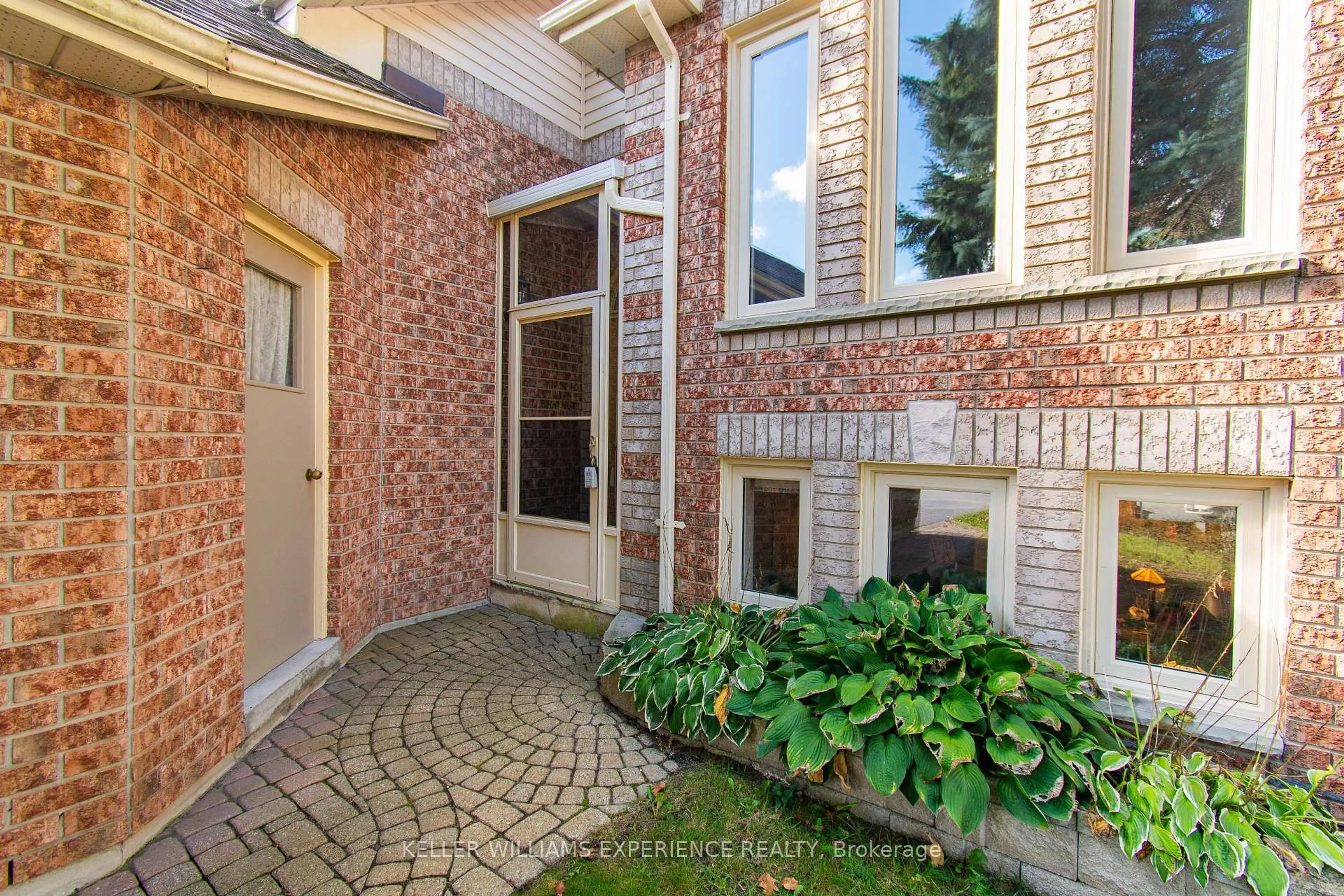 Home with brick exterior material, street for 68 Dyer Dr, Wasaga Beach Ontario L9Z 1E4
