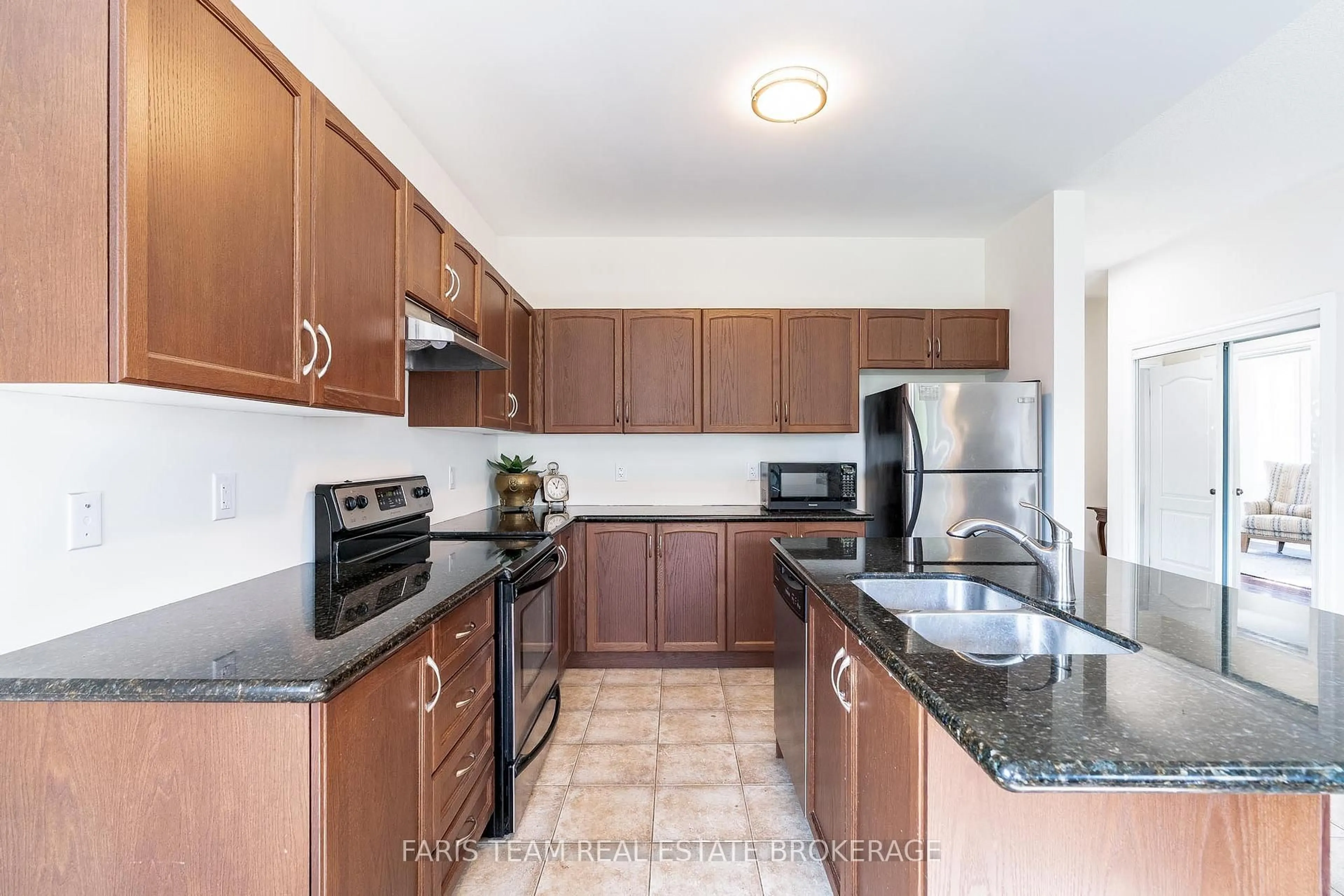 Standard kitchen, unknown for 83 White Sands Way, Wasaga Beach Ontario L9Z 0E1
