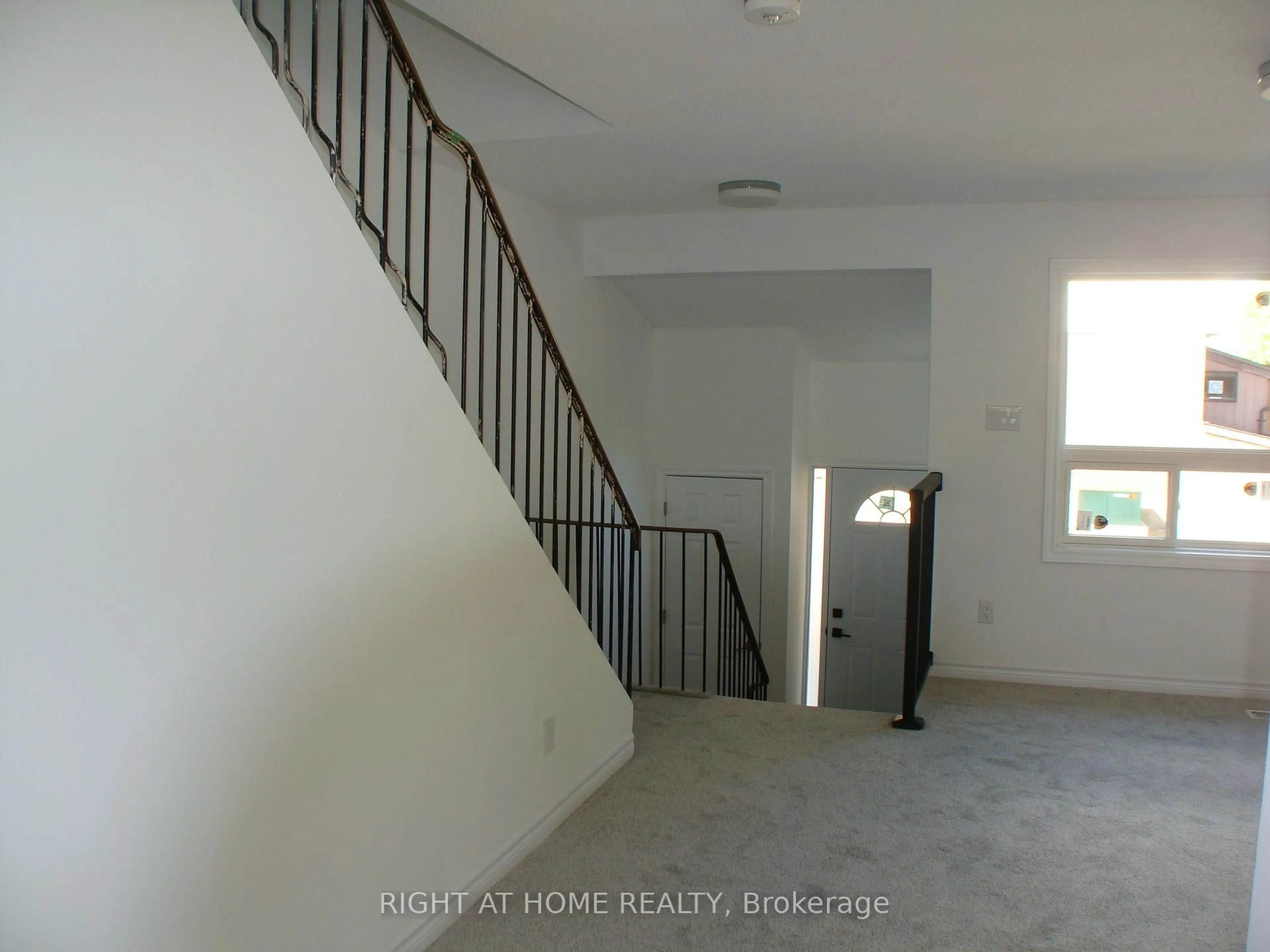 Unknown for 63 Ferris Lane #E3, Barrie Ontario L4M 5C4