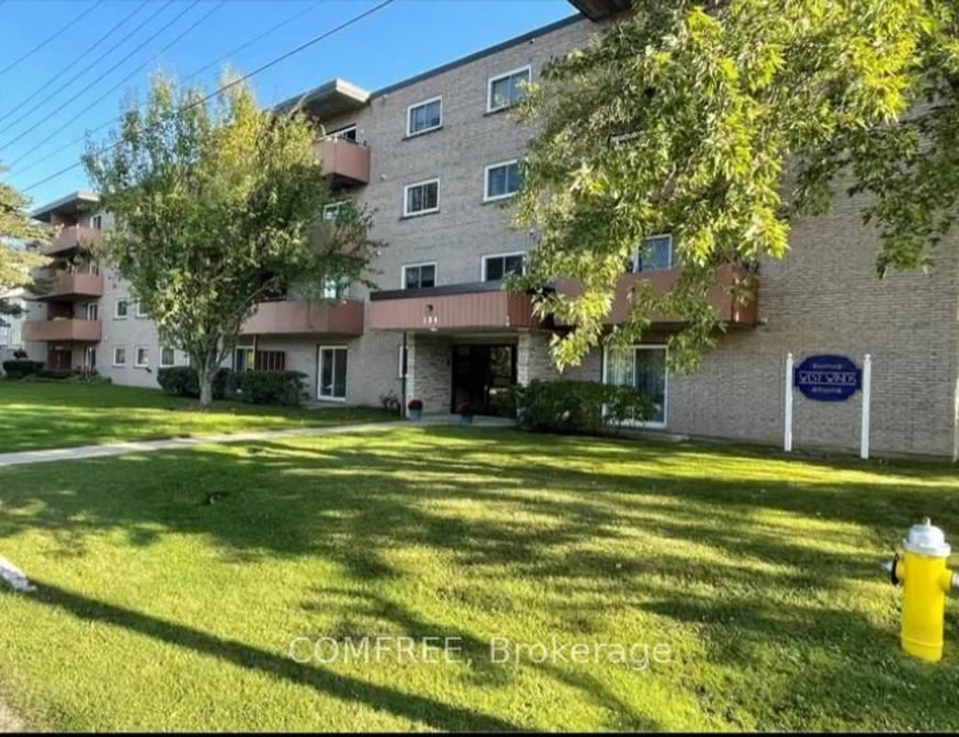 A pic from outside/outdoor area/front of a property/back of a property/a pic from drone, unknown for 184 Eighth St #207, Collingwood Ontario L9Y 2C8