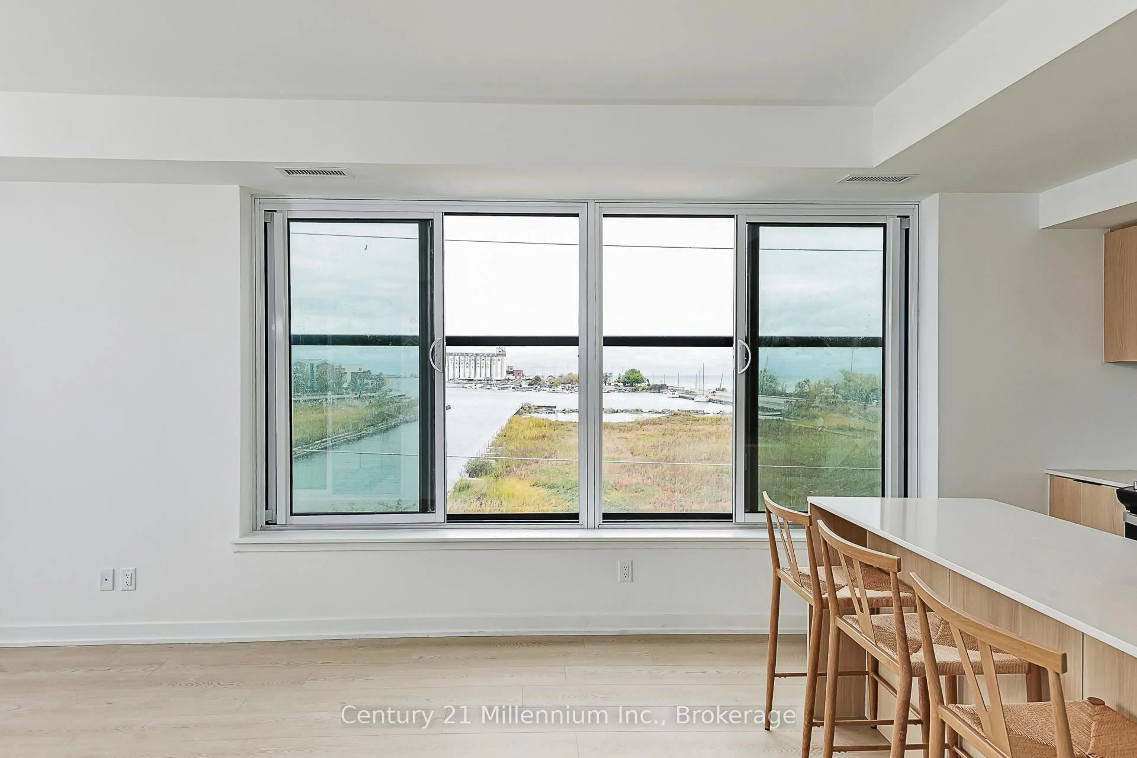 Unknown for 31 Huron St #223, Collingwood Ontario L9Y 5T7
