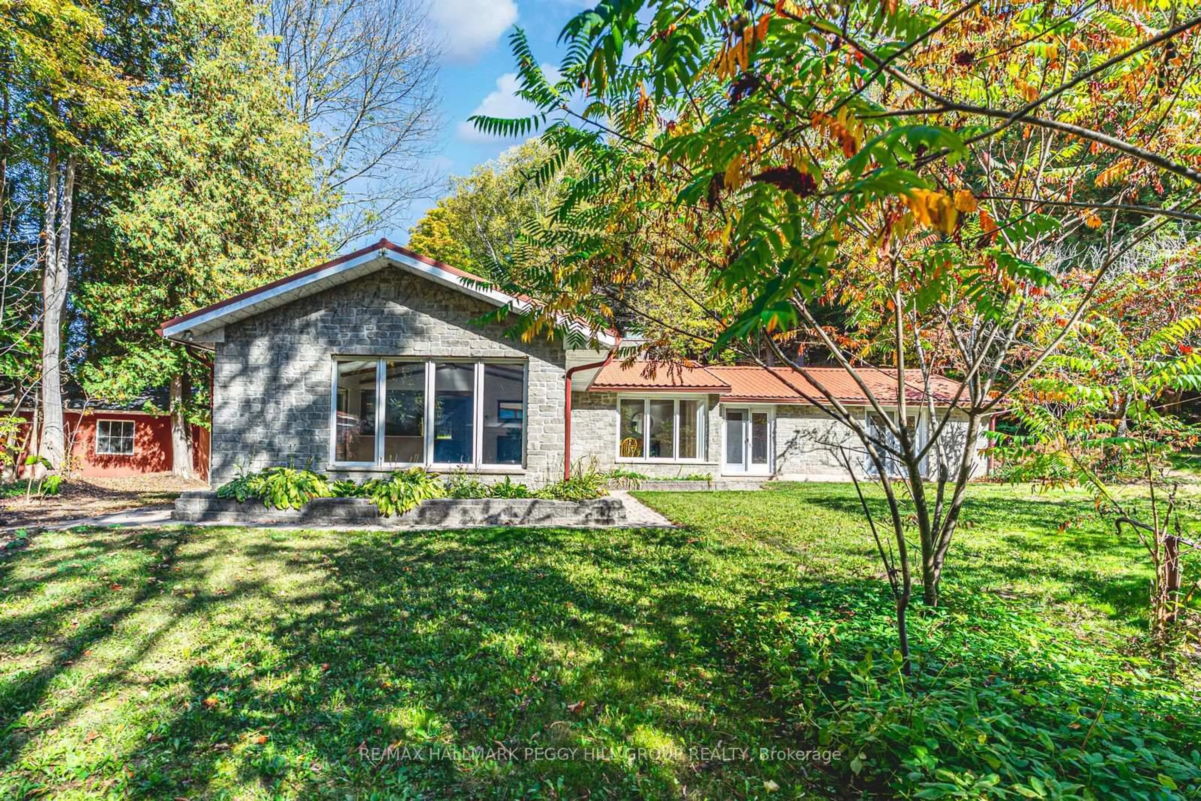 Patio, unknown for 8275 County Road 9, Clearview Ontario L0M 1G0