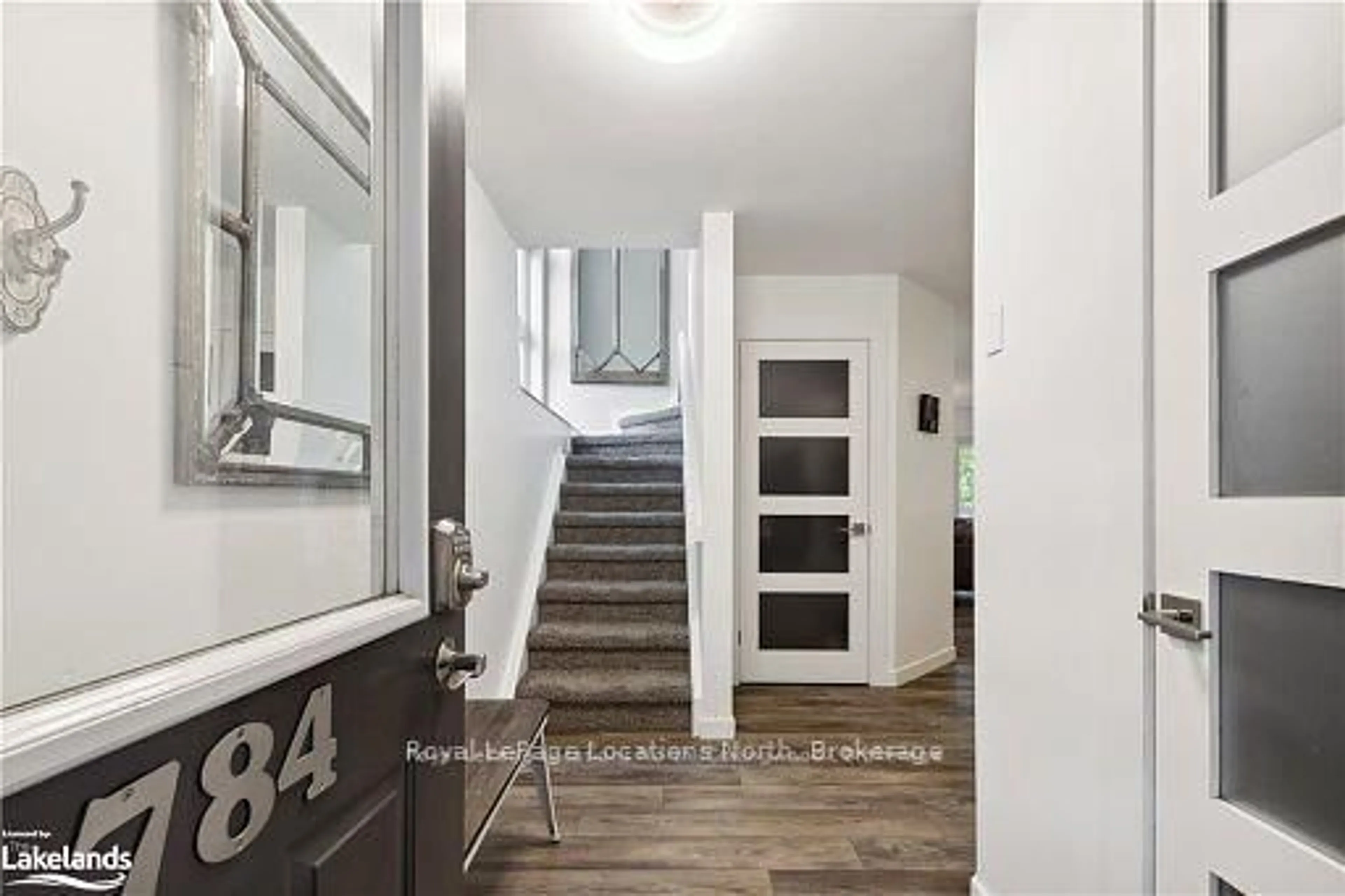 Indoor entryway for 784 JOHNSTON PARK Ave, Collingwood Ontario L9Y 5C7