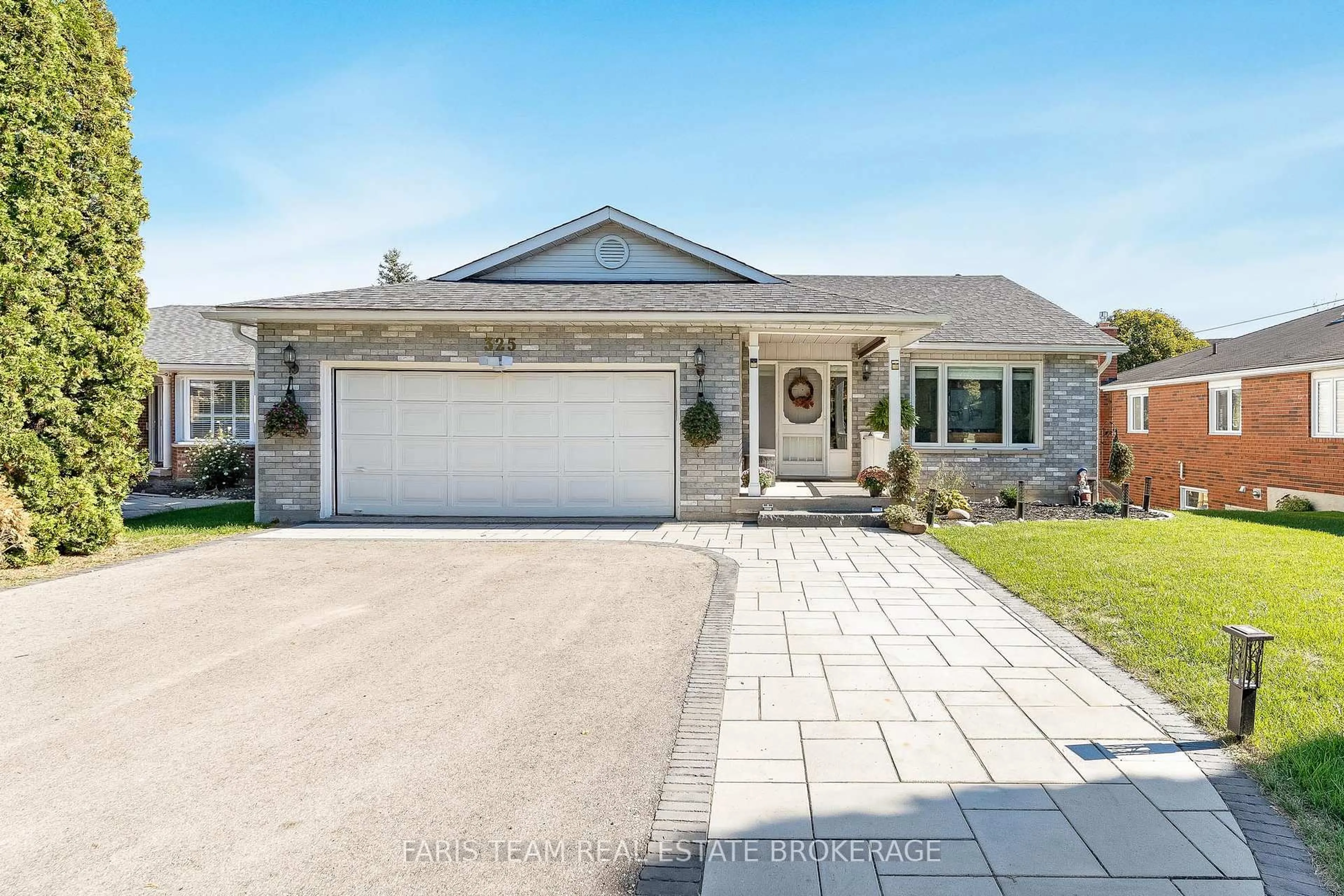 Home with brick exterior material, street for 325 Brewery Lane, Orillia Ontario L3V 7H5