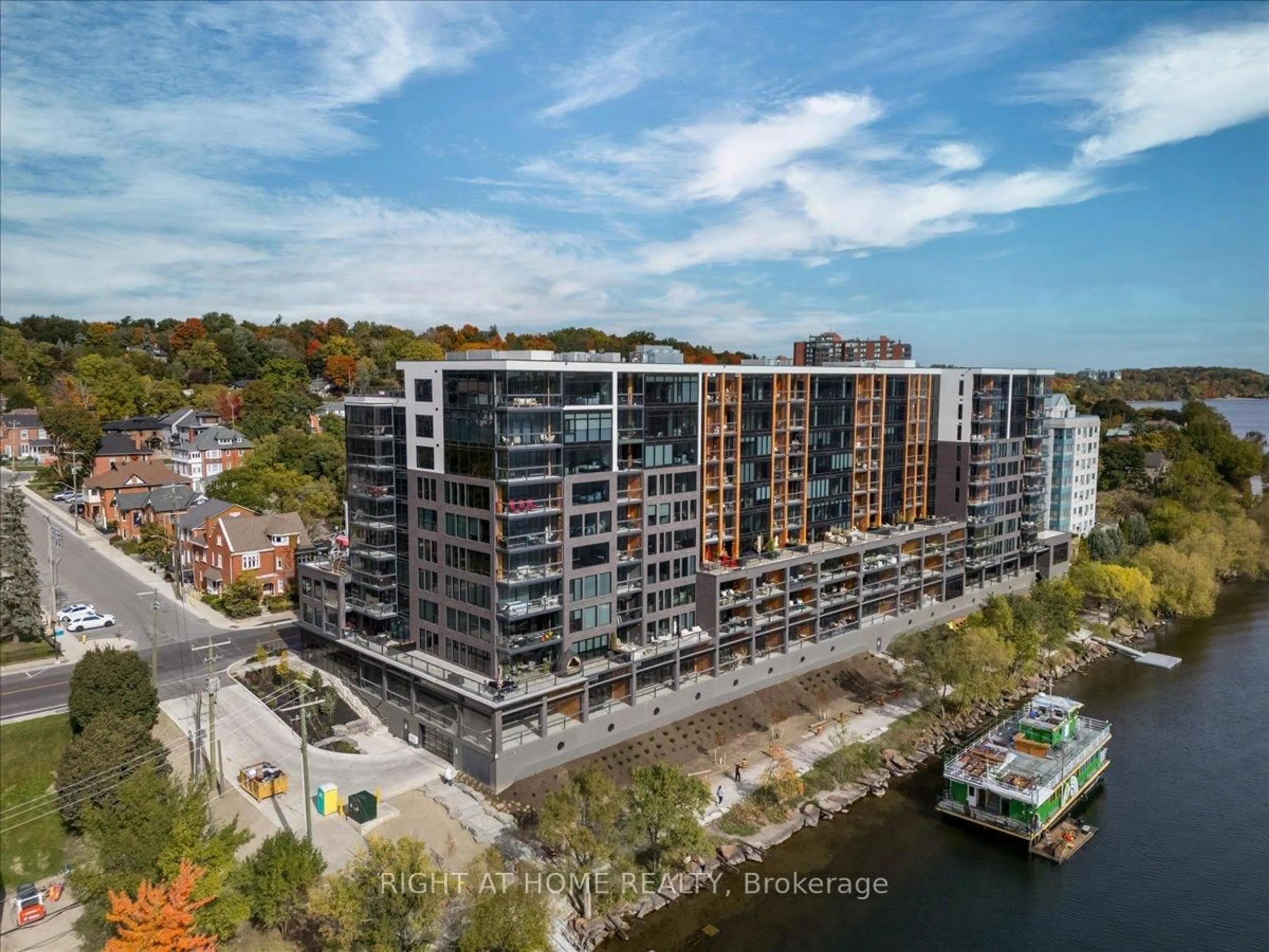 A pic from outside/outdoor area/front of a property/back of a property/a pic from drone, water/lake/river/ocean view for 185 Dunlop St #517, Barrie Ontario L4M 0L7
