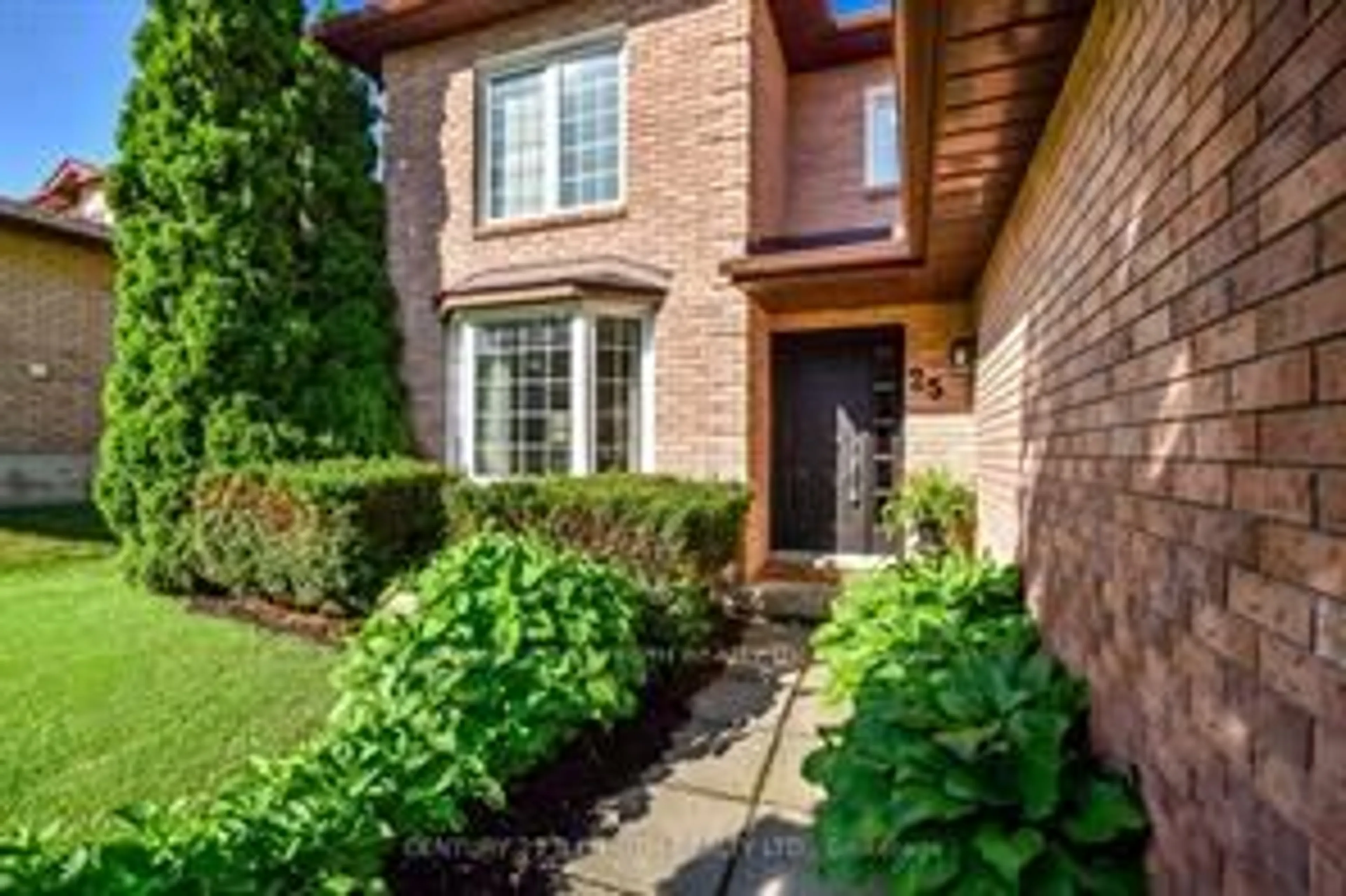 Home with brick exterior material, street for 25 Keats Dr, Barrie Ontario L4N 6C9