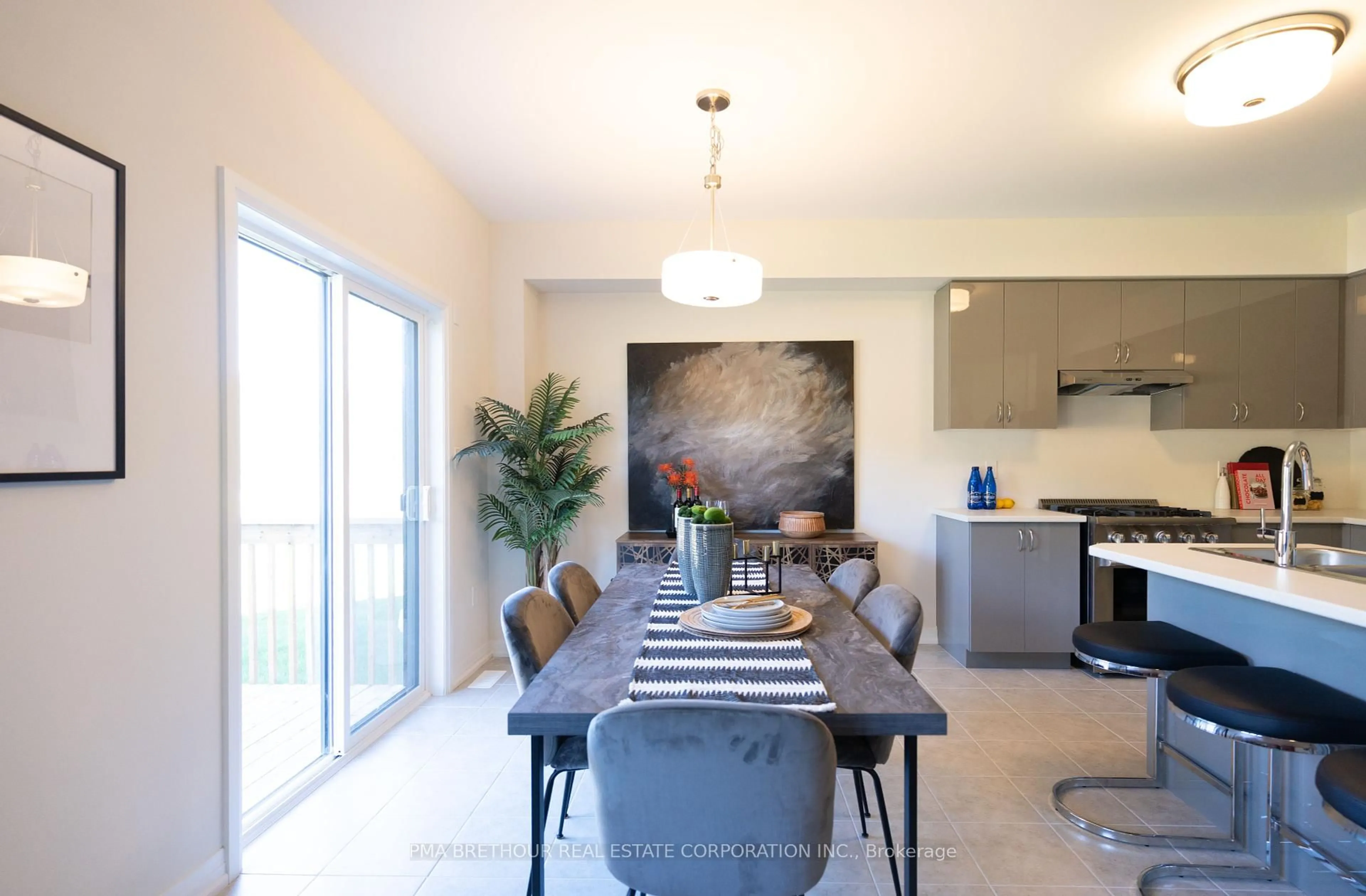 Dining room, ceramic/tile floor for 3026 Sandy Acres Ave, Severn Ontario L3V 0Y4