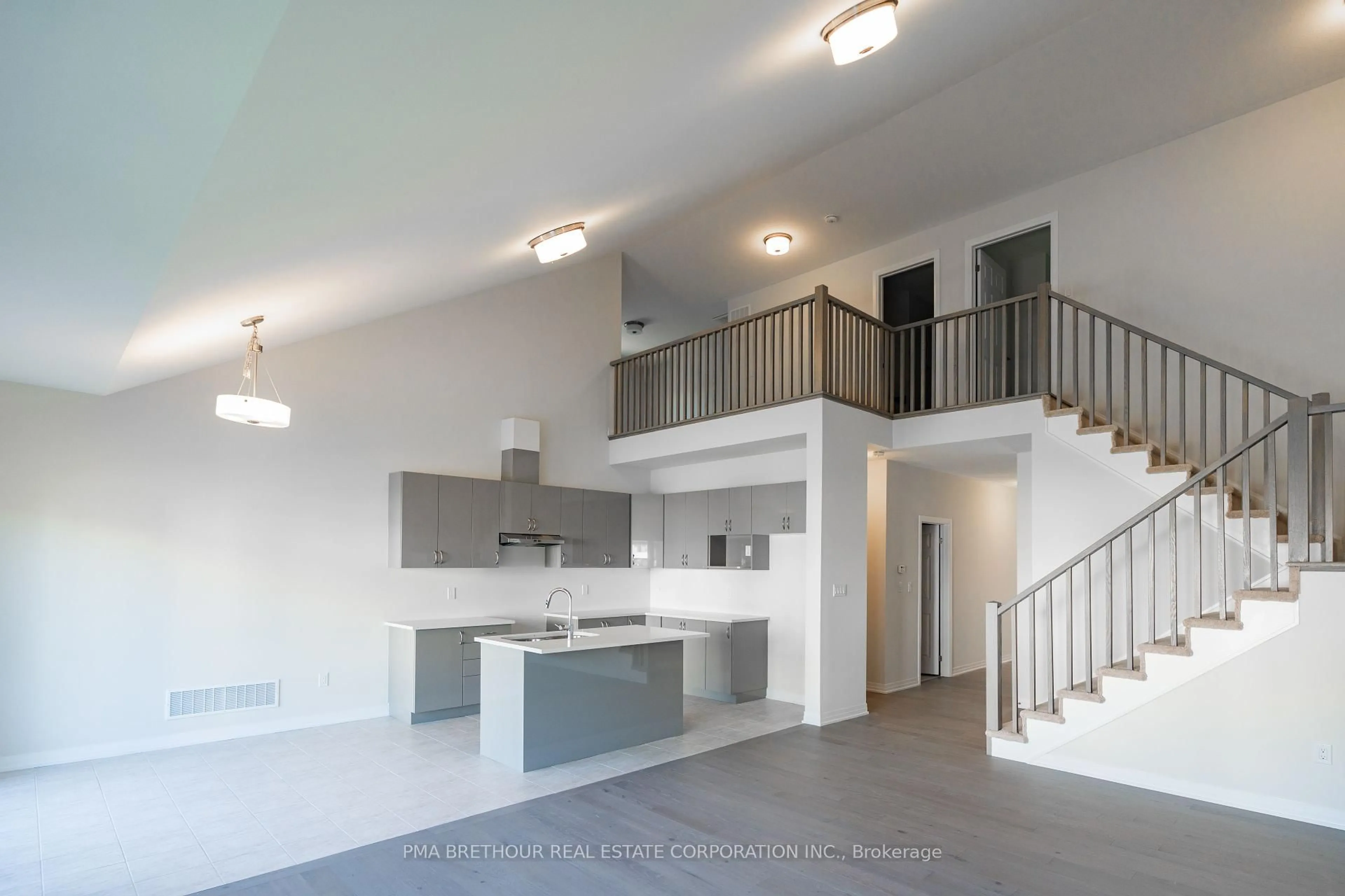 Open concept kitchen, cement floor for 3164 Searidge St, Severn Ontario L3V 0Y4