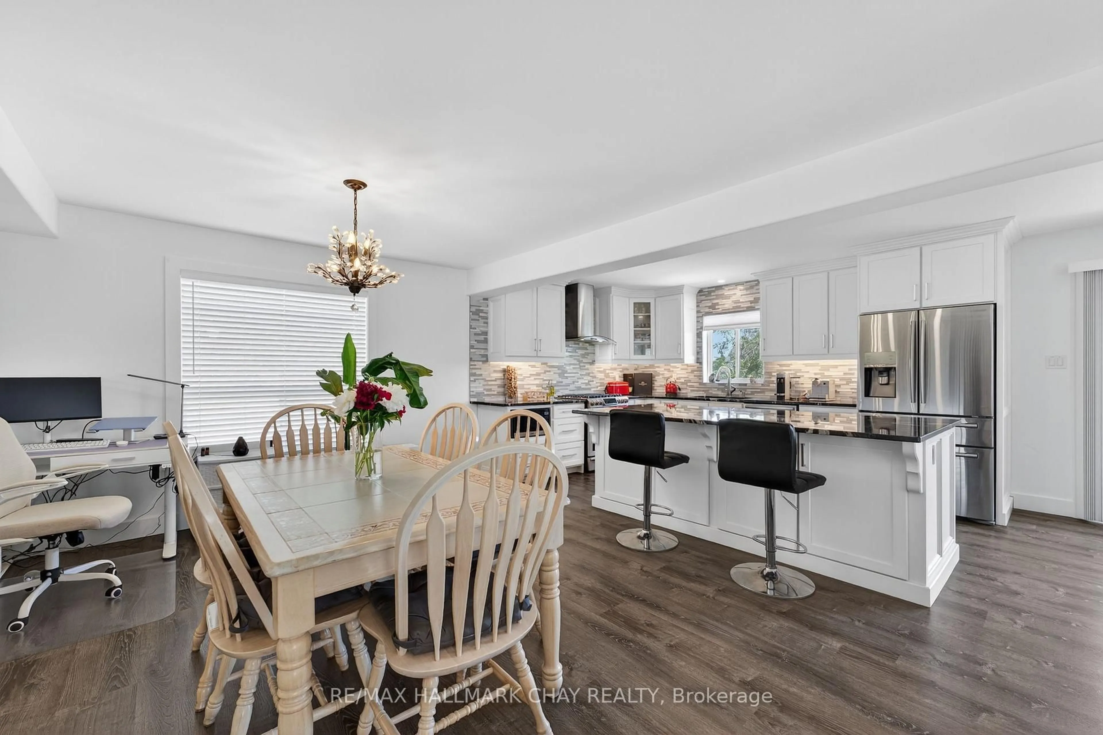 Open concept kitchen, wood/laminate floor for 3159 Bass Lake Sdrd, Orillia Ontario L3V 6H2