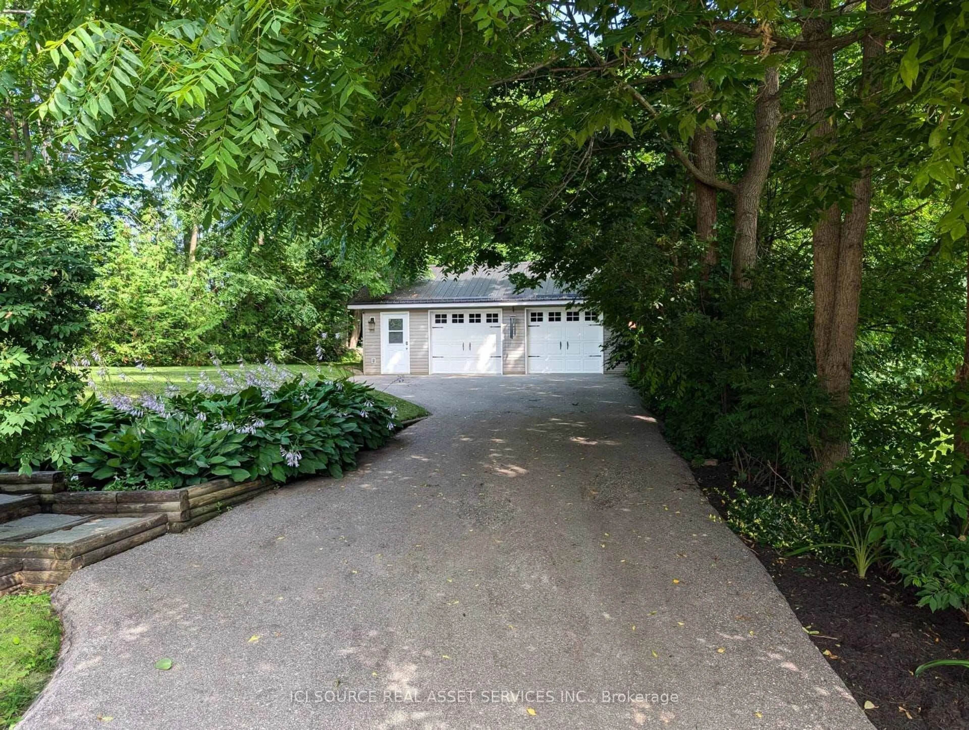 Unknown for 260 Colborne St, Orillia Ontario L3V 2Z8