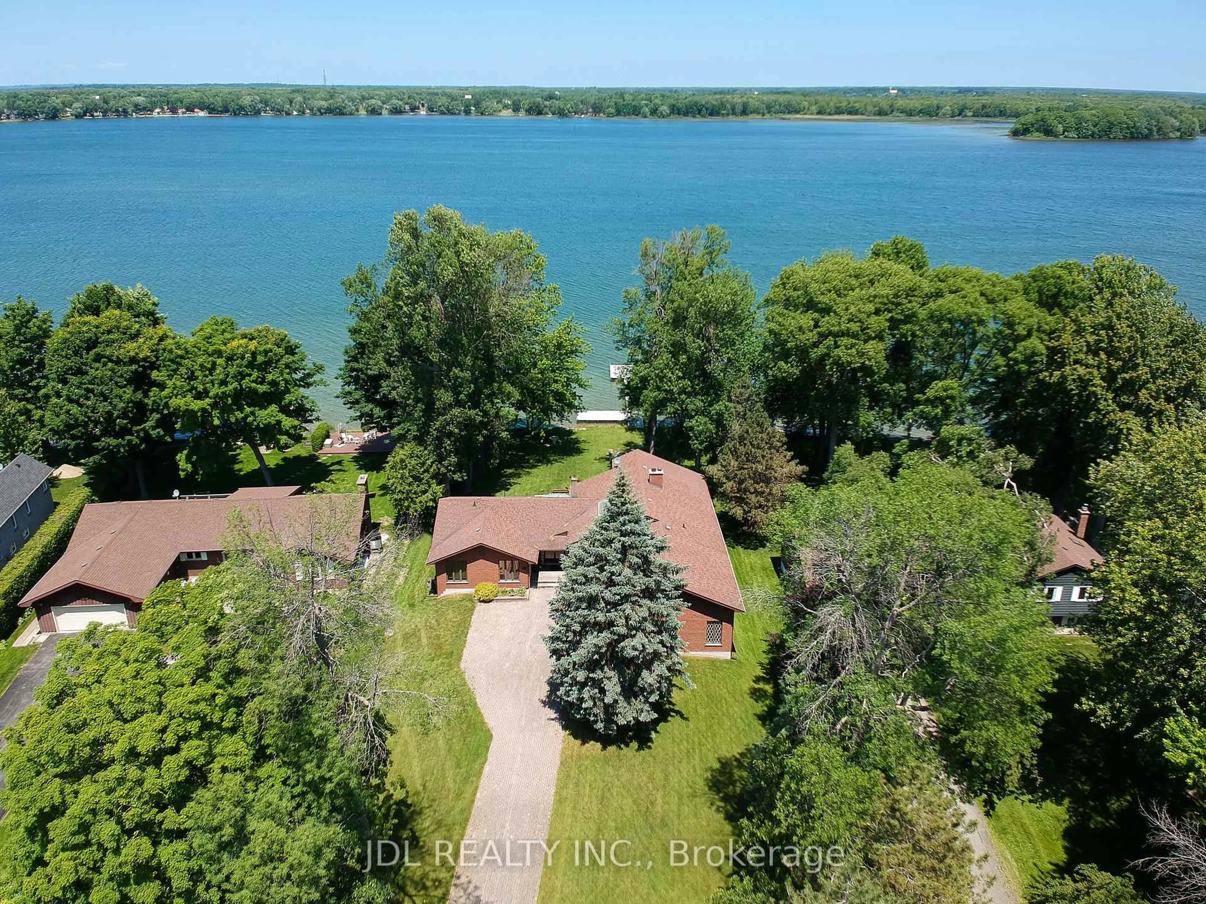 A pic from outside/outdoor area/front of a property/back of a property/a pic from drone, water/lake/river/ocean view for 16 Thicketwood Pl, Ramara Ontario L0K 1B0
