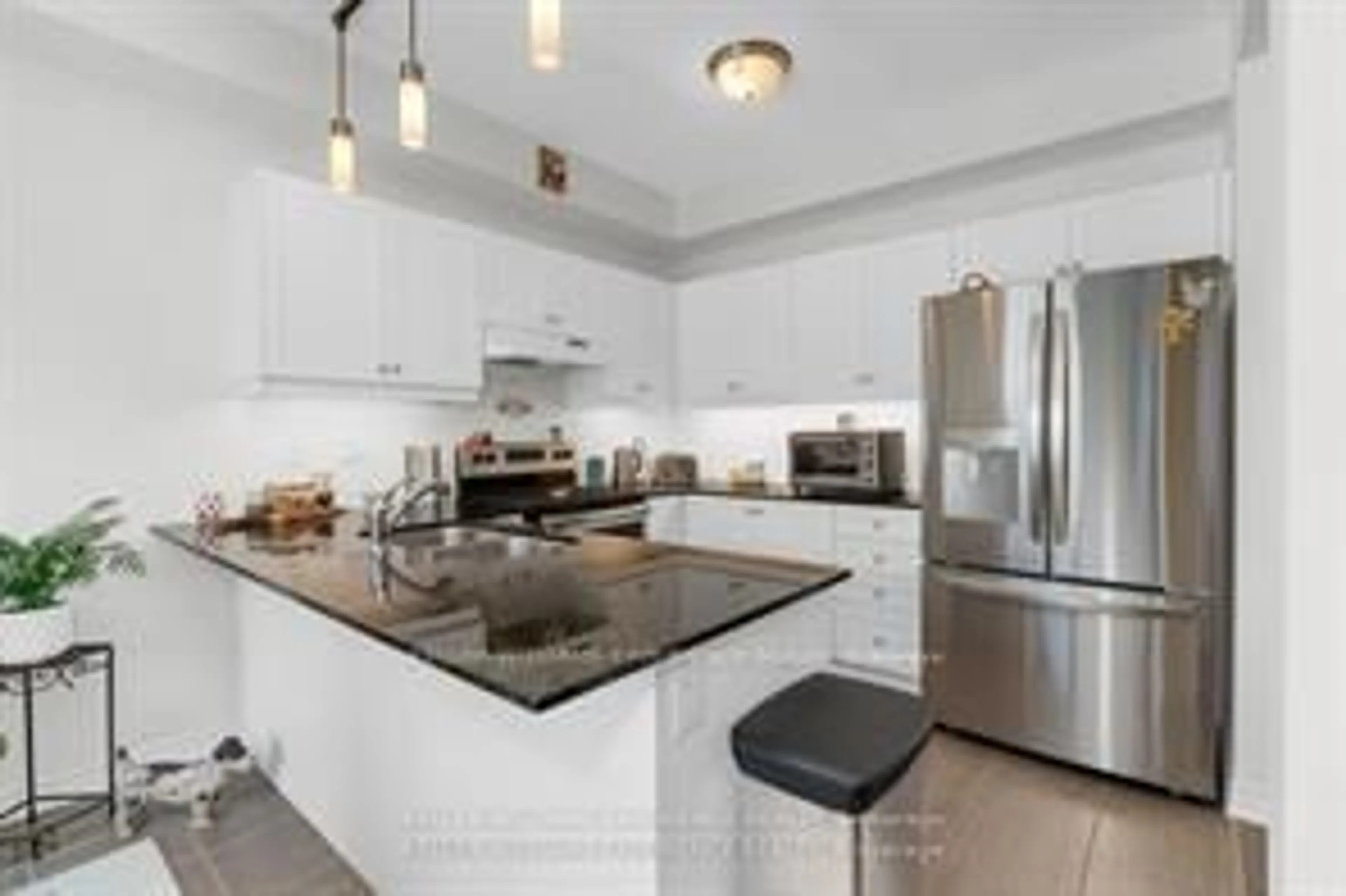 Open concept kitchen, ceramic/tile floor for 197 Isabella Dr, Orillia Ontario L3V 8K7