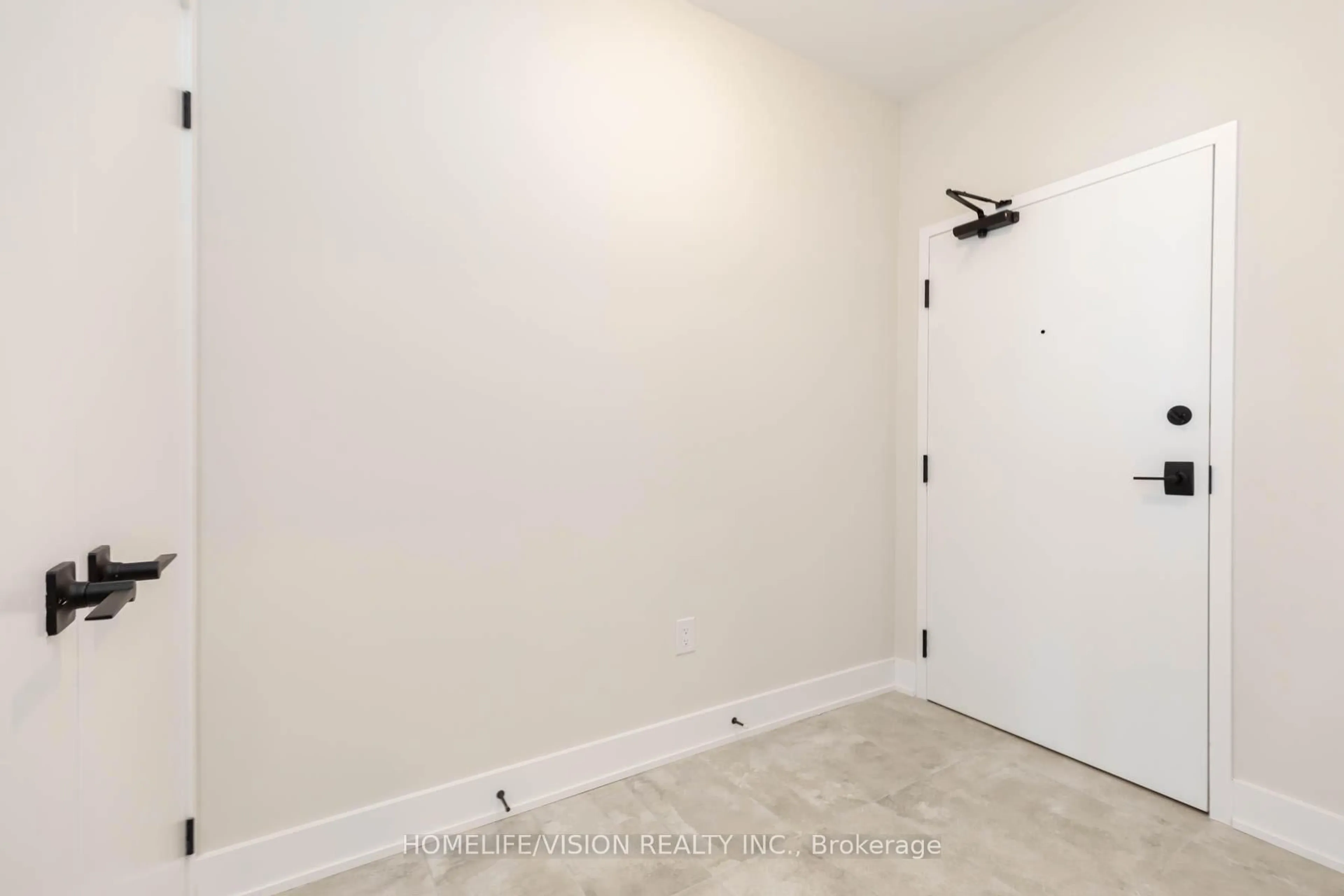 A pic of a room for 1 Chef Lane #312, Barrie Ontario L9J 0T1