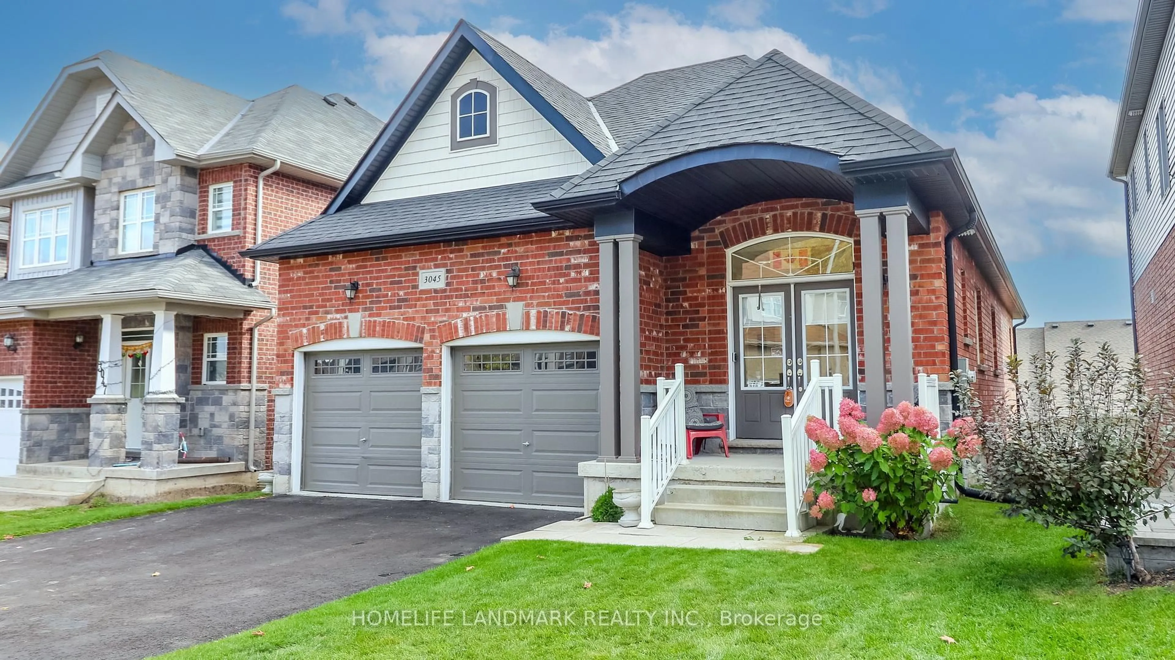Home with brick exterior material, street for 3045 Monarch Dr, Orillia Ontario L3V 8K3