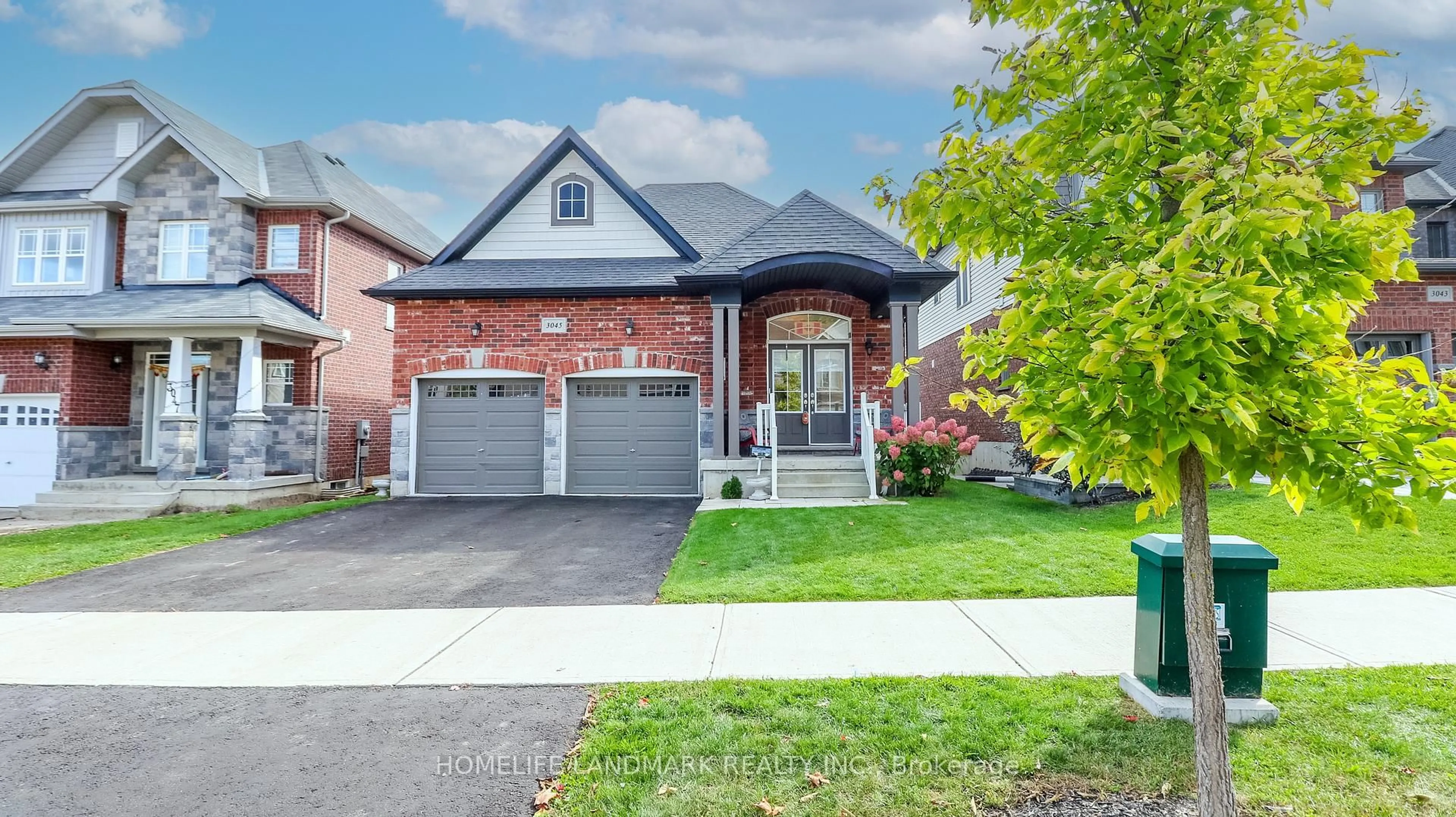 Home with brick exterior material, street for 3045 Monarch Dr, Orillia Ontario L3V 8K3