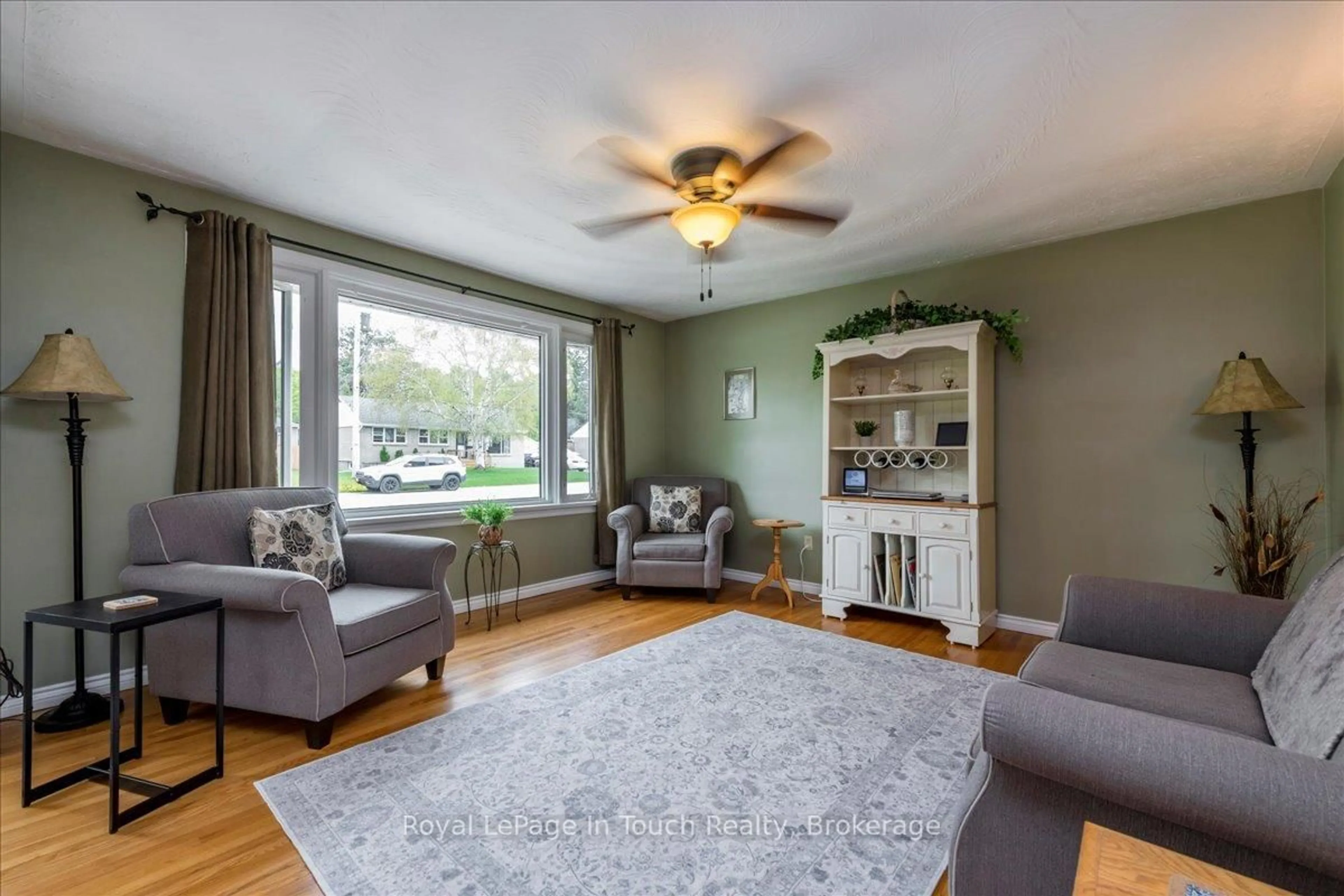 Living room with furniture, unknown for 296 John St, Midland Ontario L4R 2J5