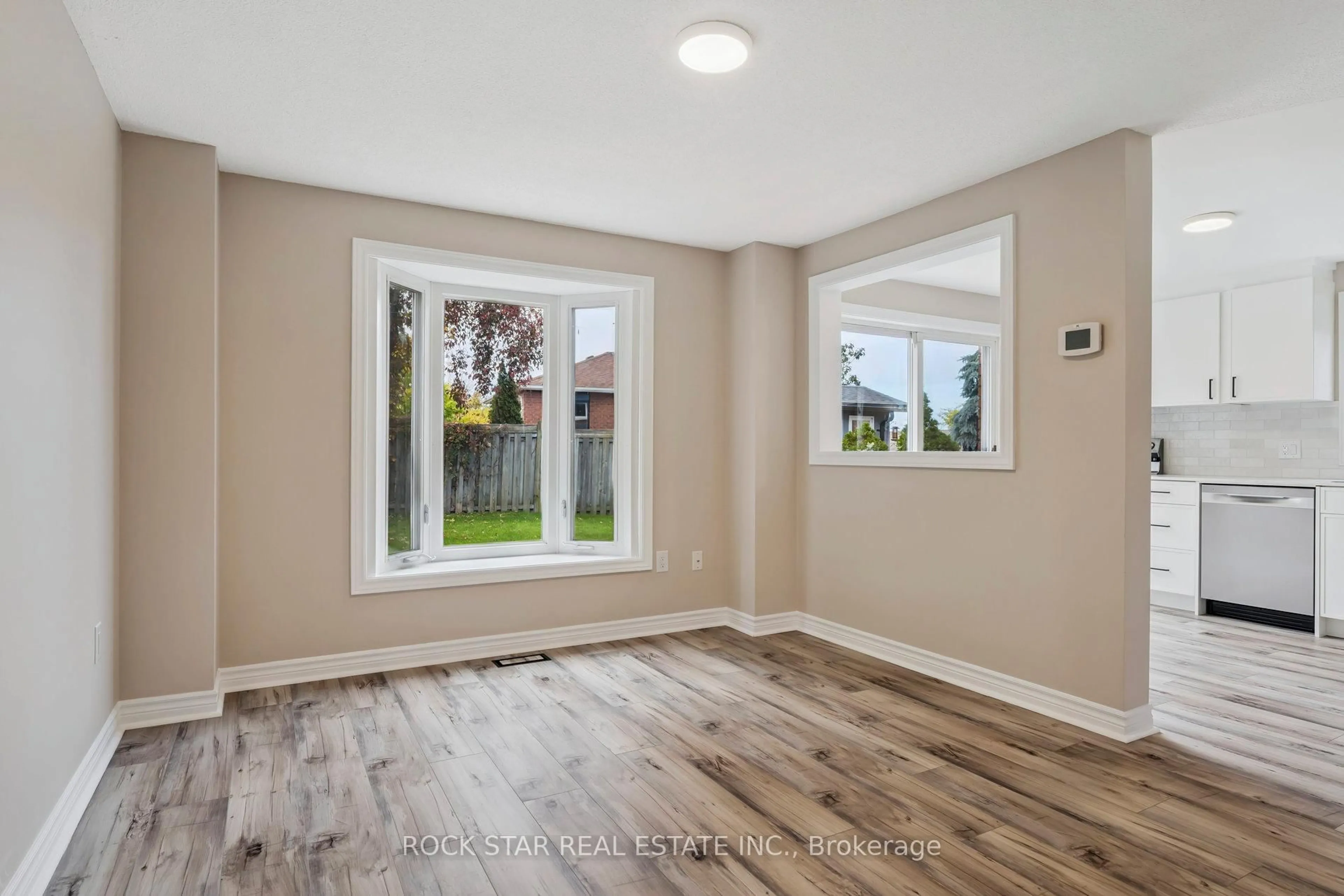 A pic of a room for 8 Ginger Dr, Barrie Ontario L4N 9Z2