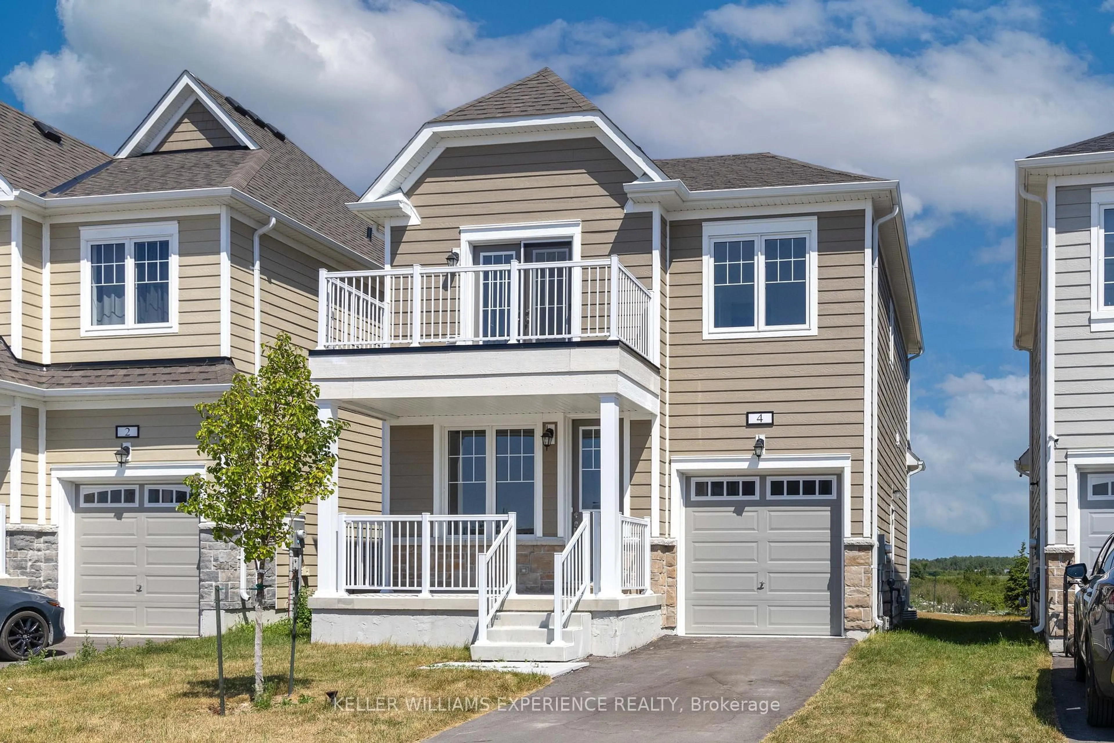 Home with vinyl exterior material, street for 4 Shapira Ave, Wasaga Beach Ontario L9Z 0K1