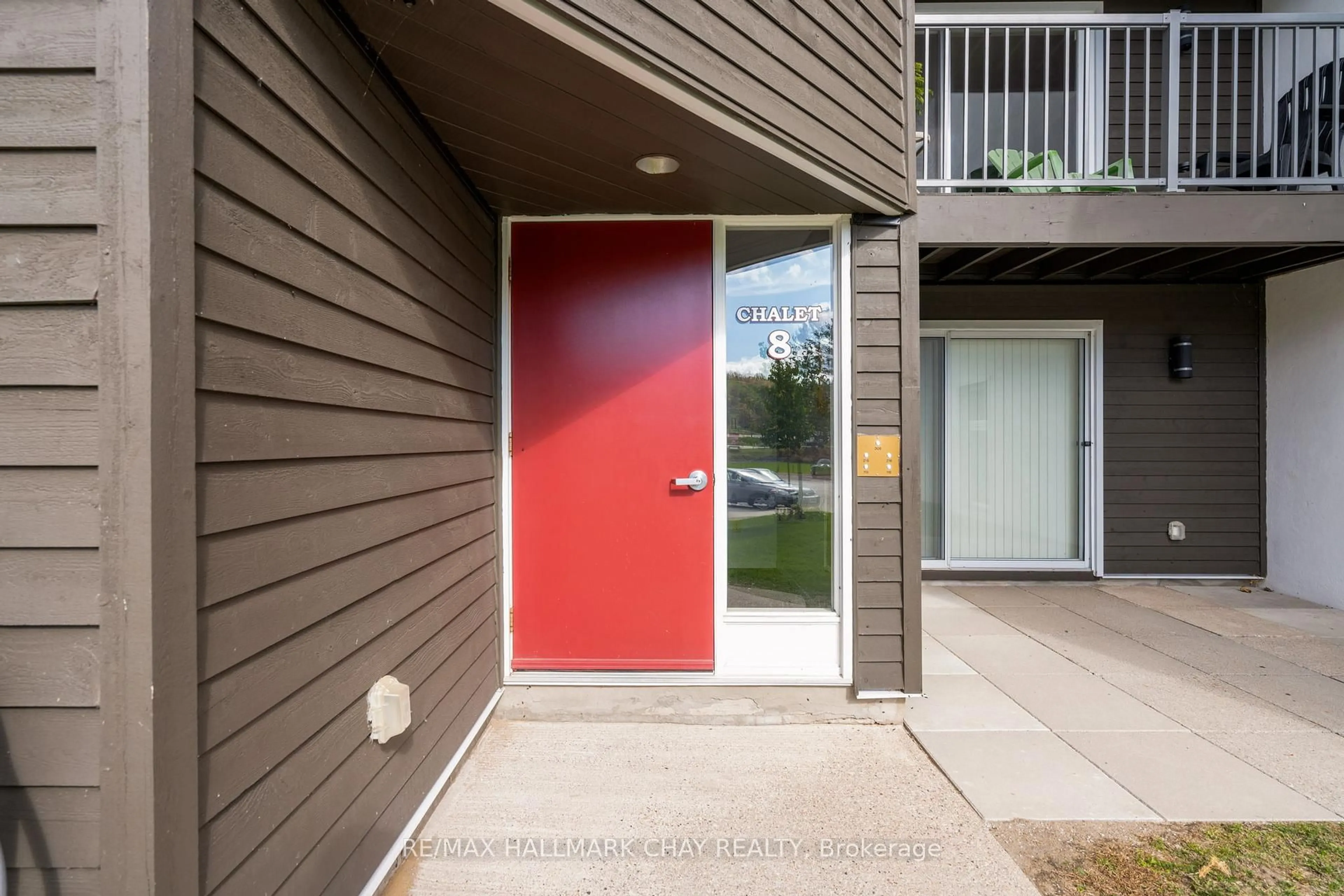 Indoor entryway for 1102 Horseshoe Valley Rd #308, Oro-Medonte Ontario L4M 4Y8