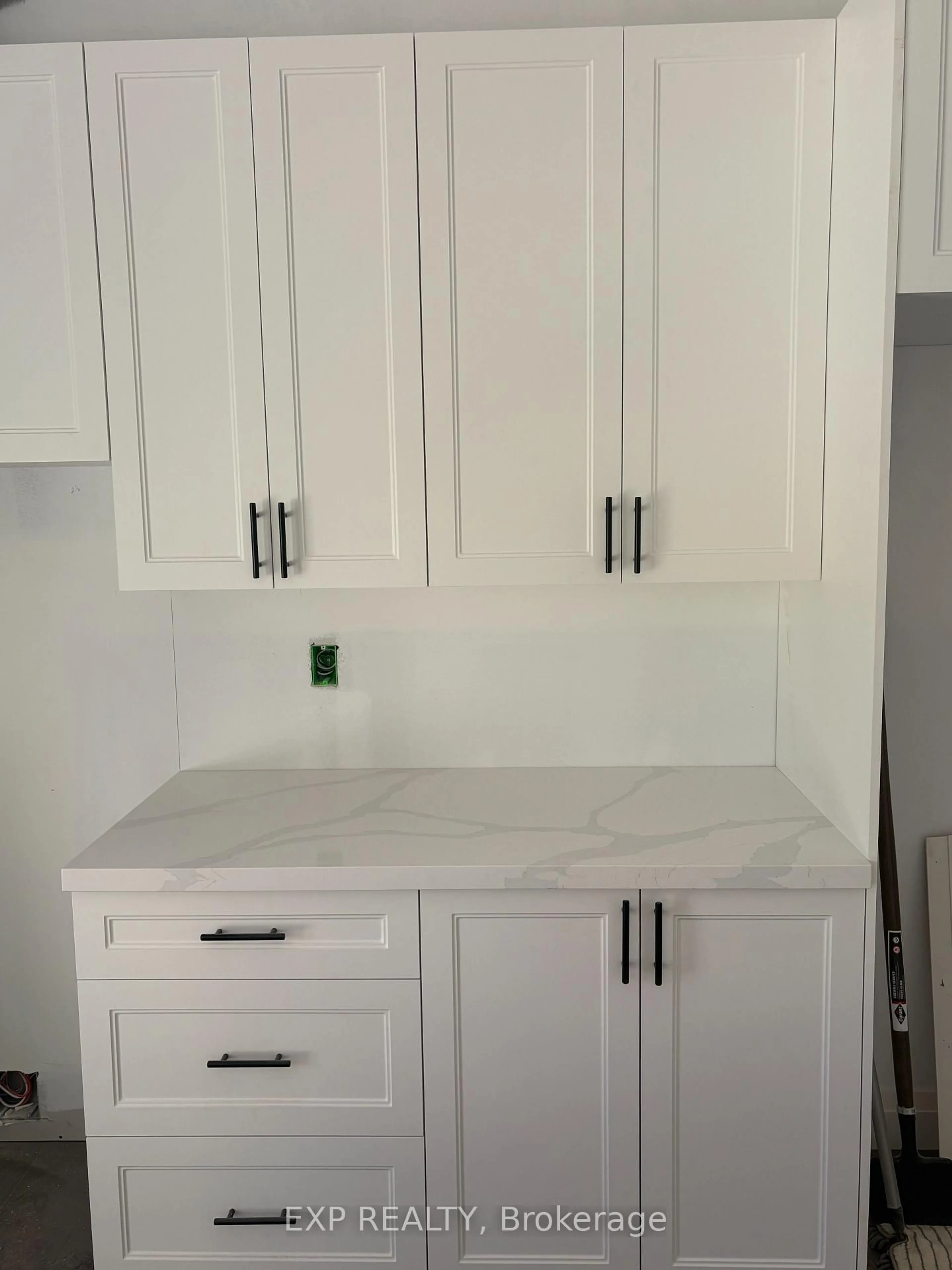Unknown for 49 Beaufort Cres, Tiny Ontario L9M 0B8