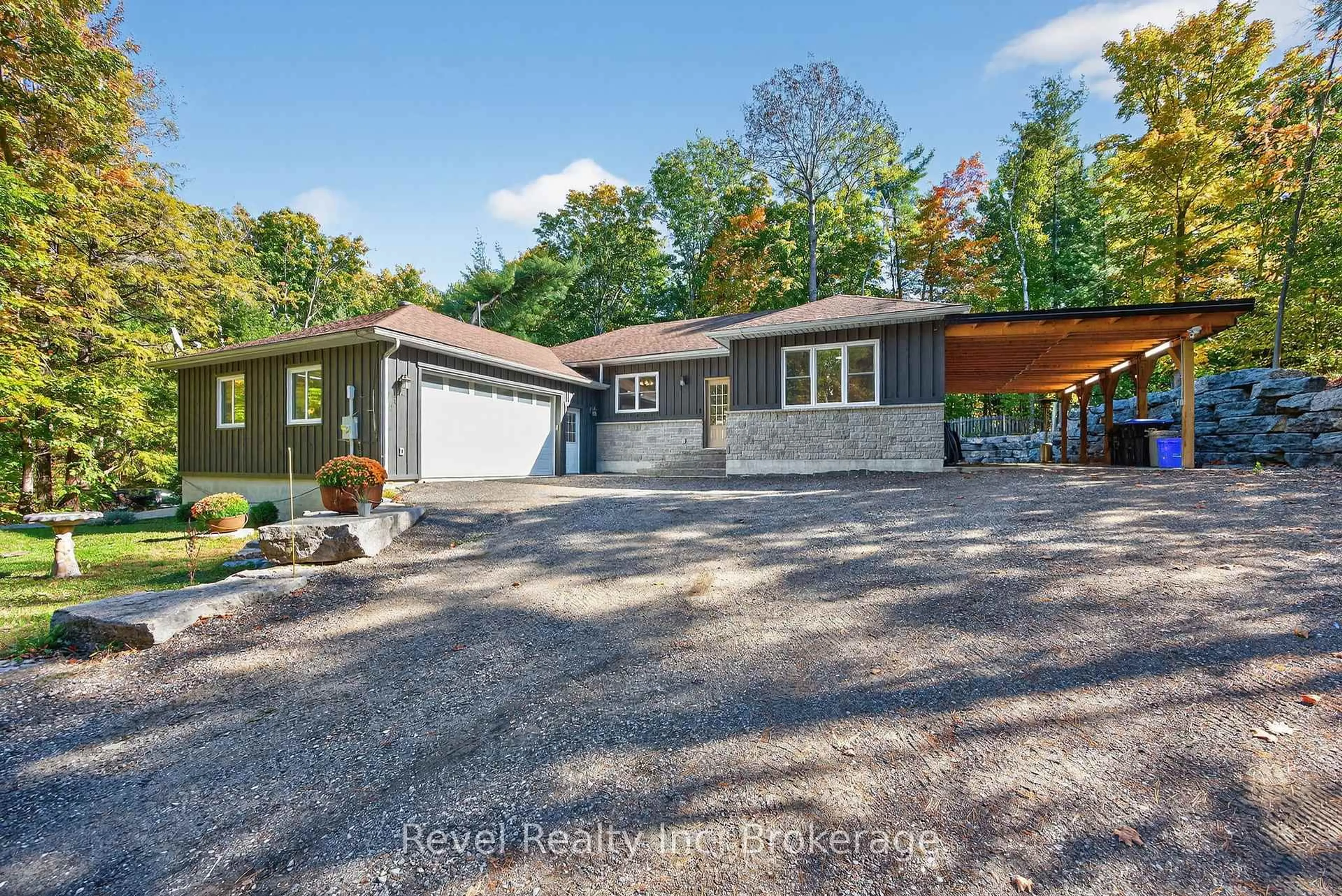 A pic from outside/outdoor area/front of a property/back of a property/a pic from drone, unknown for 683 Lafontaine Rd, Tiny Ontario L9M 0L6